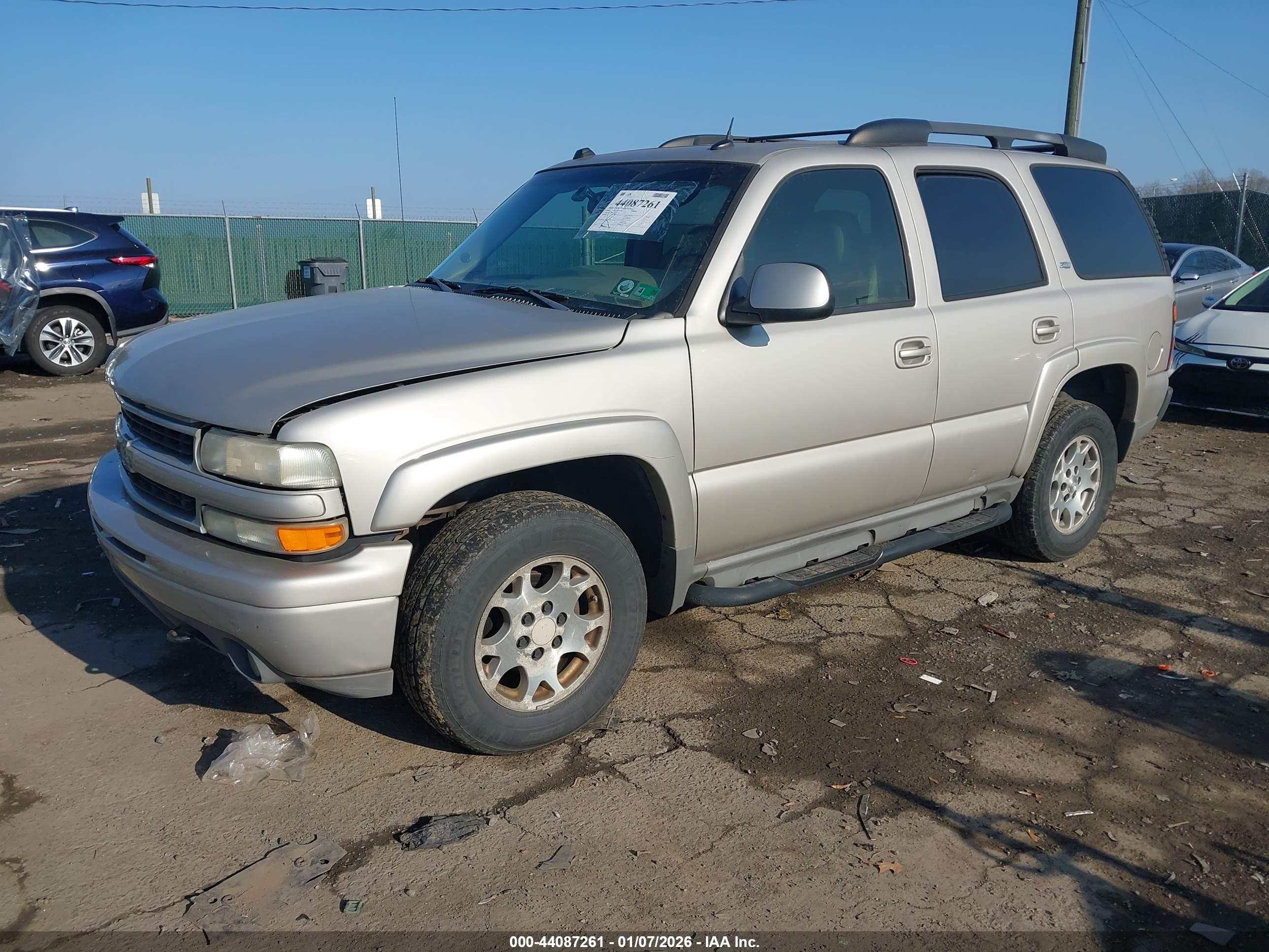 CHEVROLET TAHOE image 2