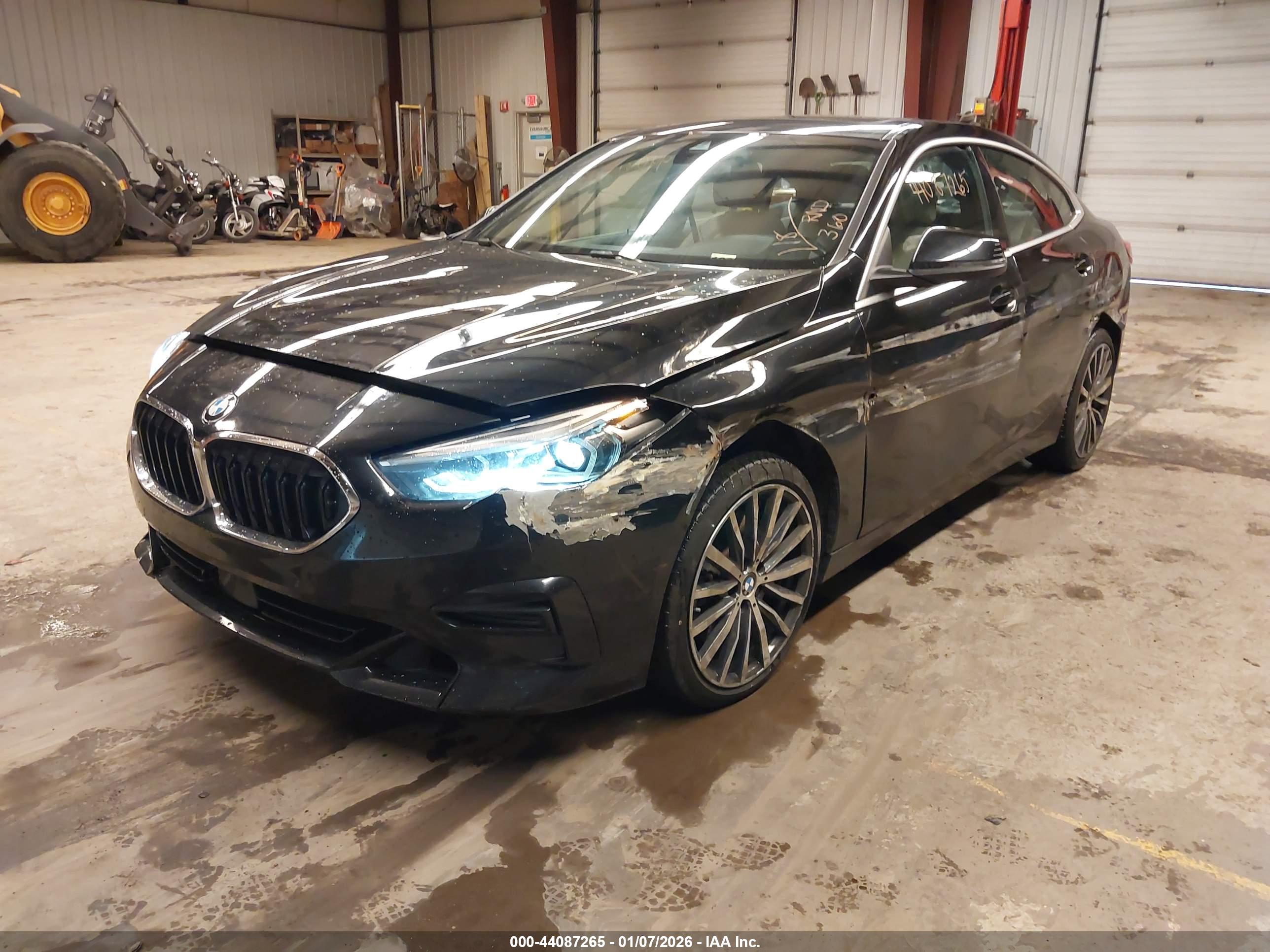 BMW 228 image 2