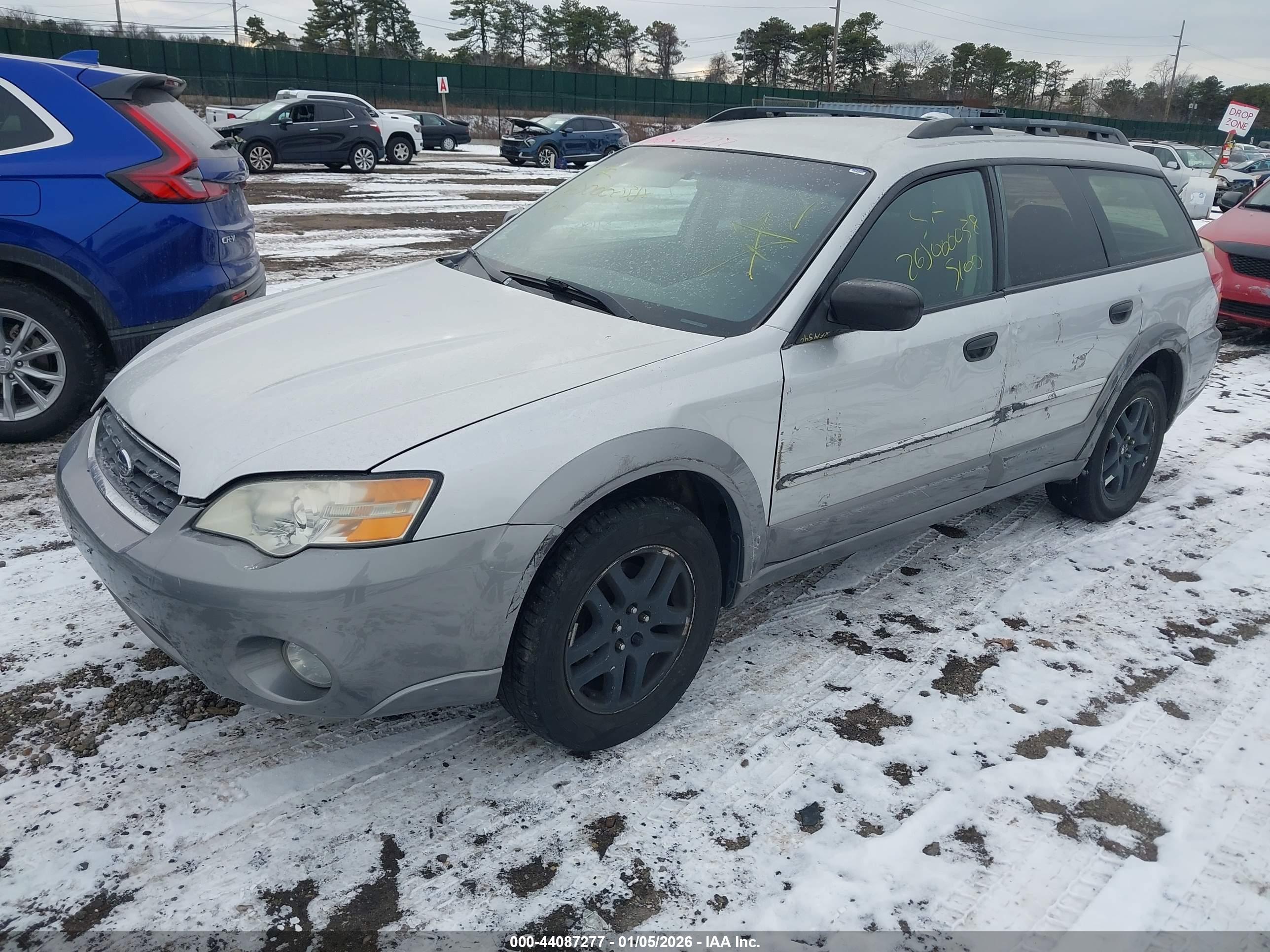 SUBARU OUTBACK image 2
