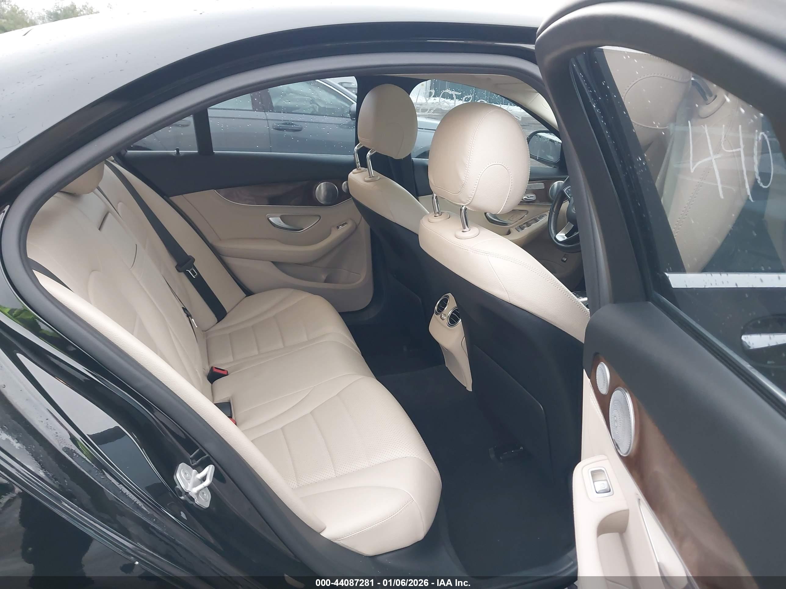 MERCEDES-BENZ C image 8