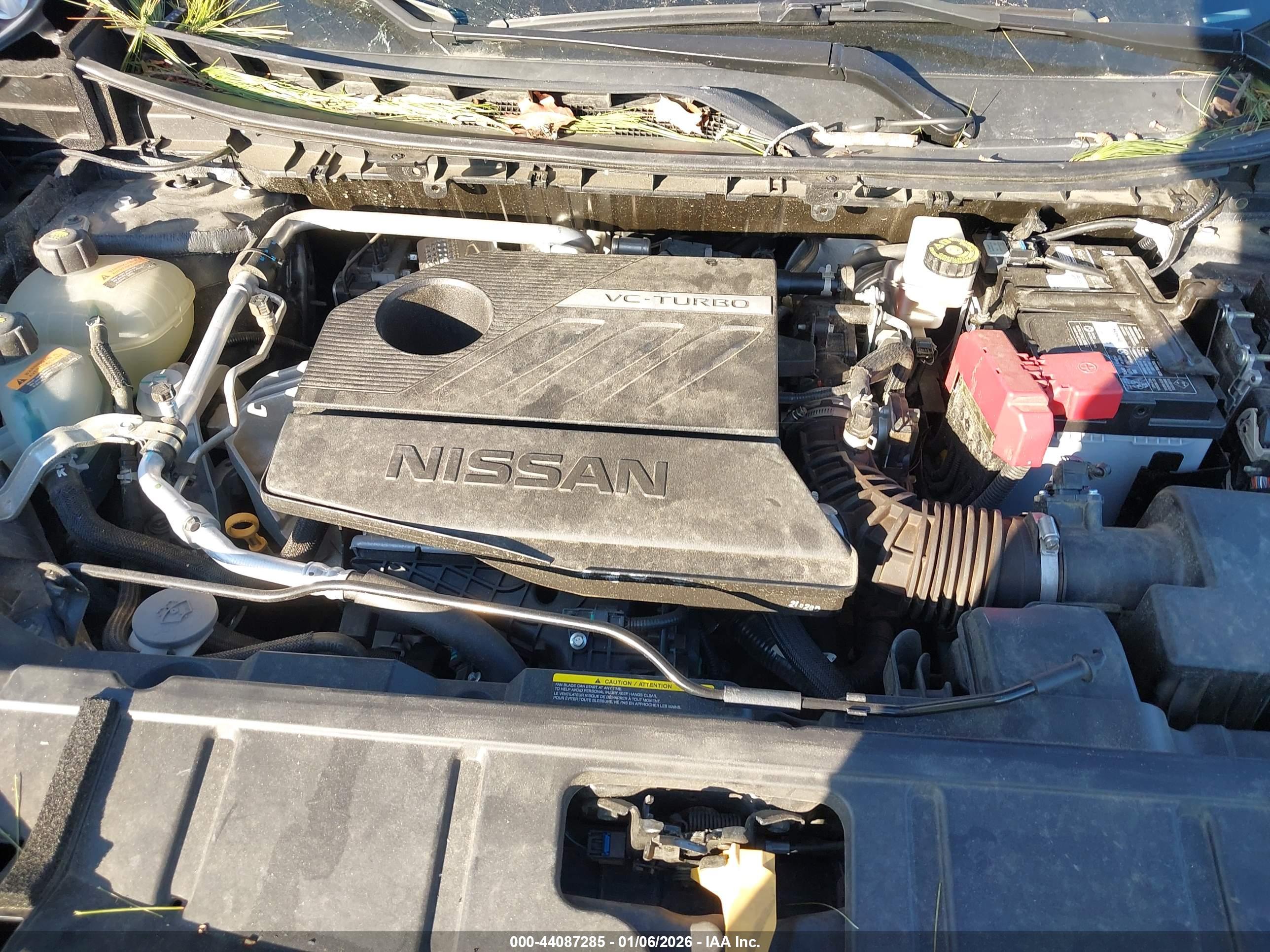 NISSAN ROGUE image 10
