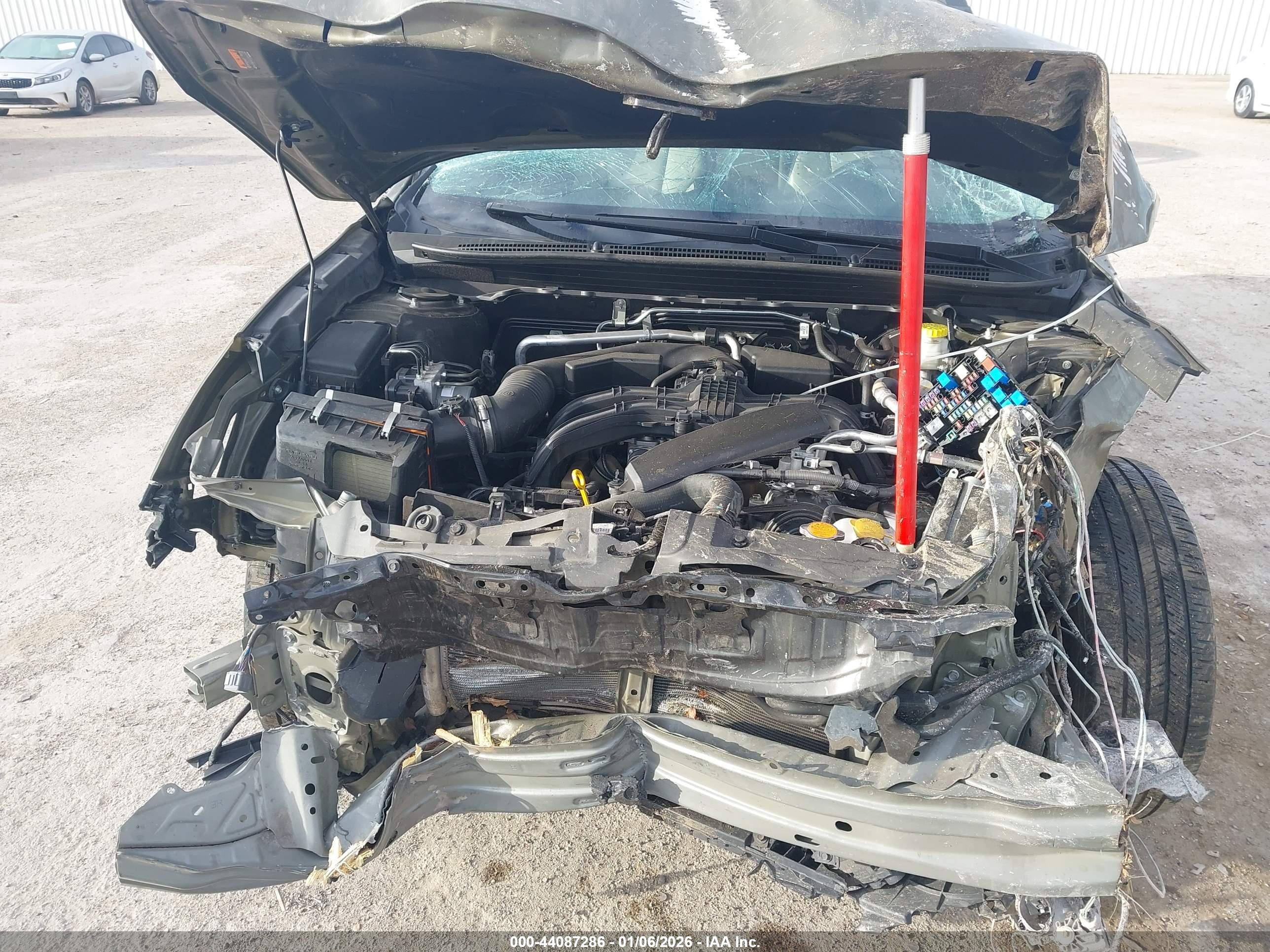 SUBARU OUTBACK image 10