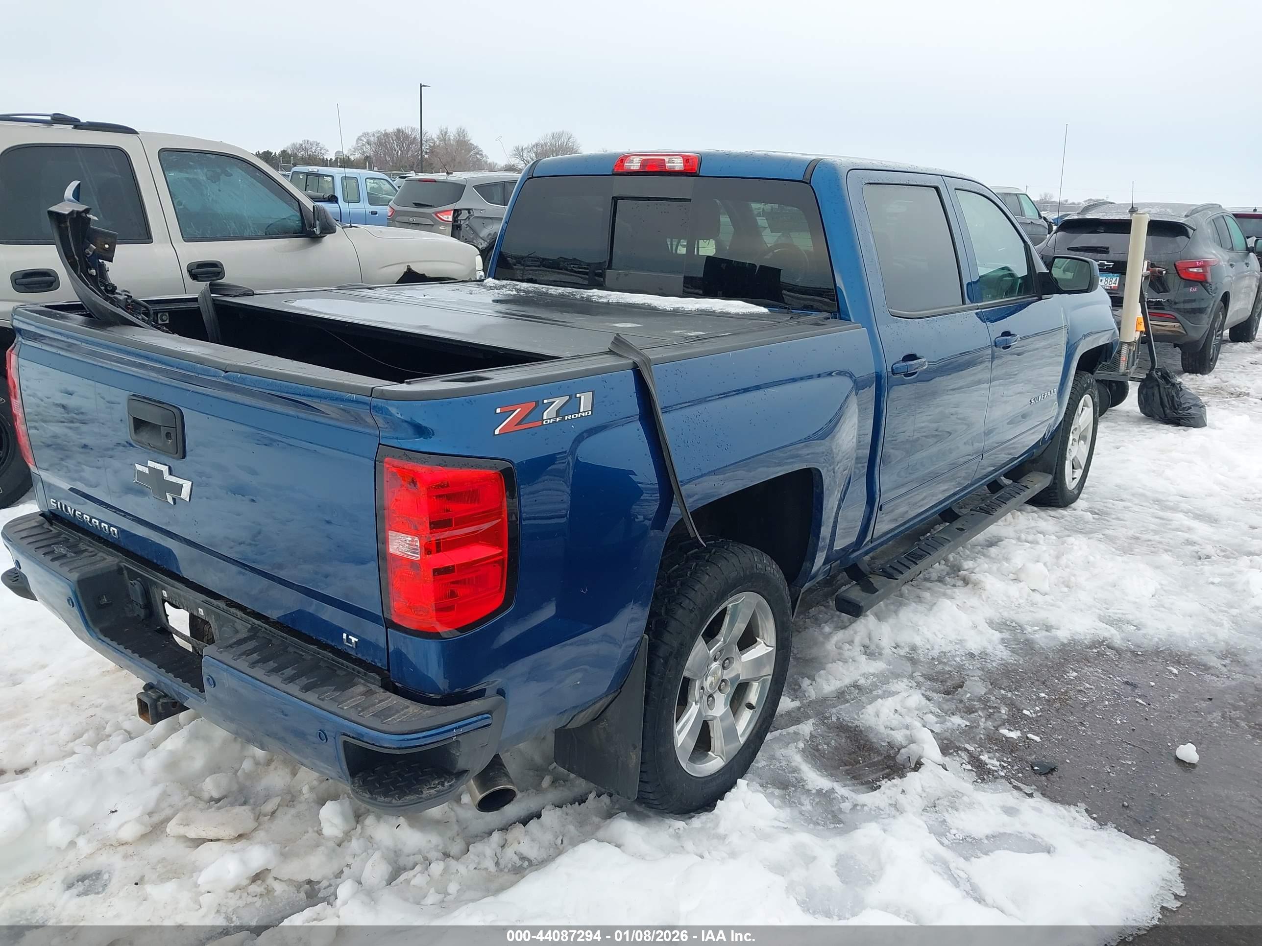 CHEVROLET SILVERADO image 4