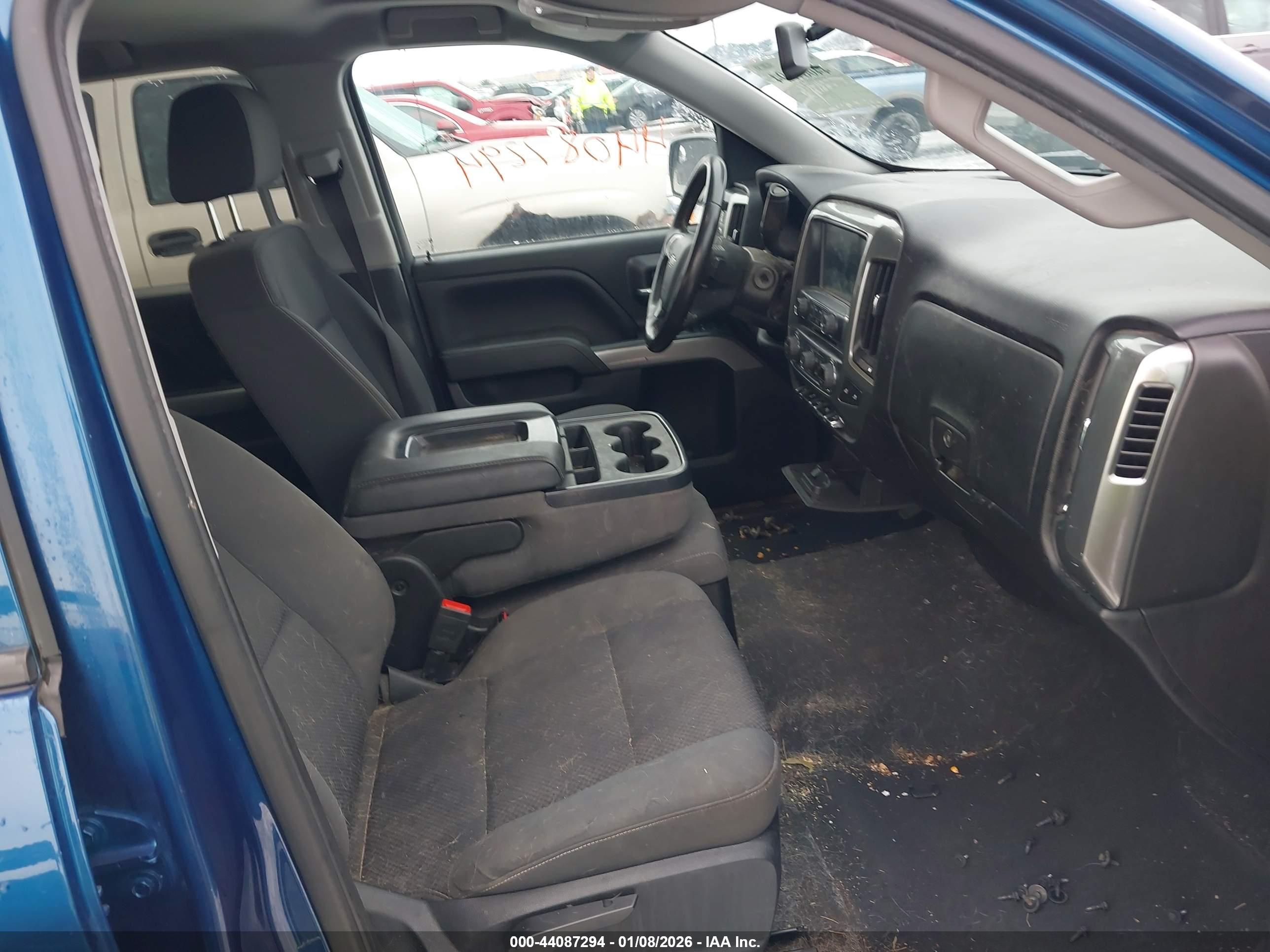 CHEVROLET SILVERADO image 5