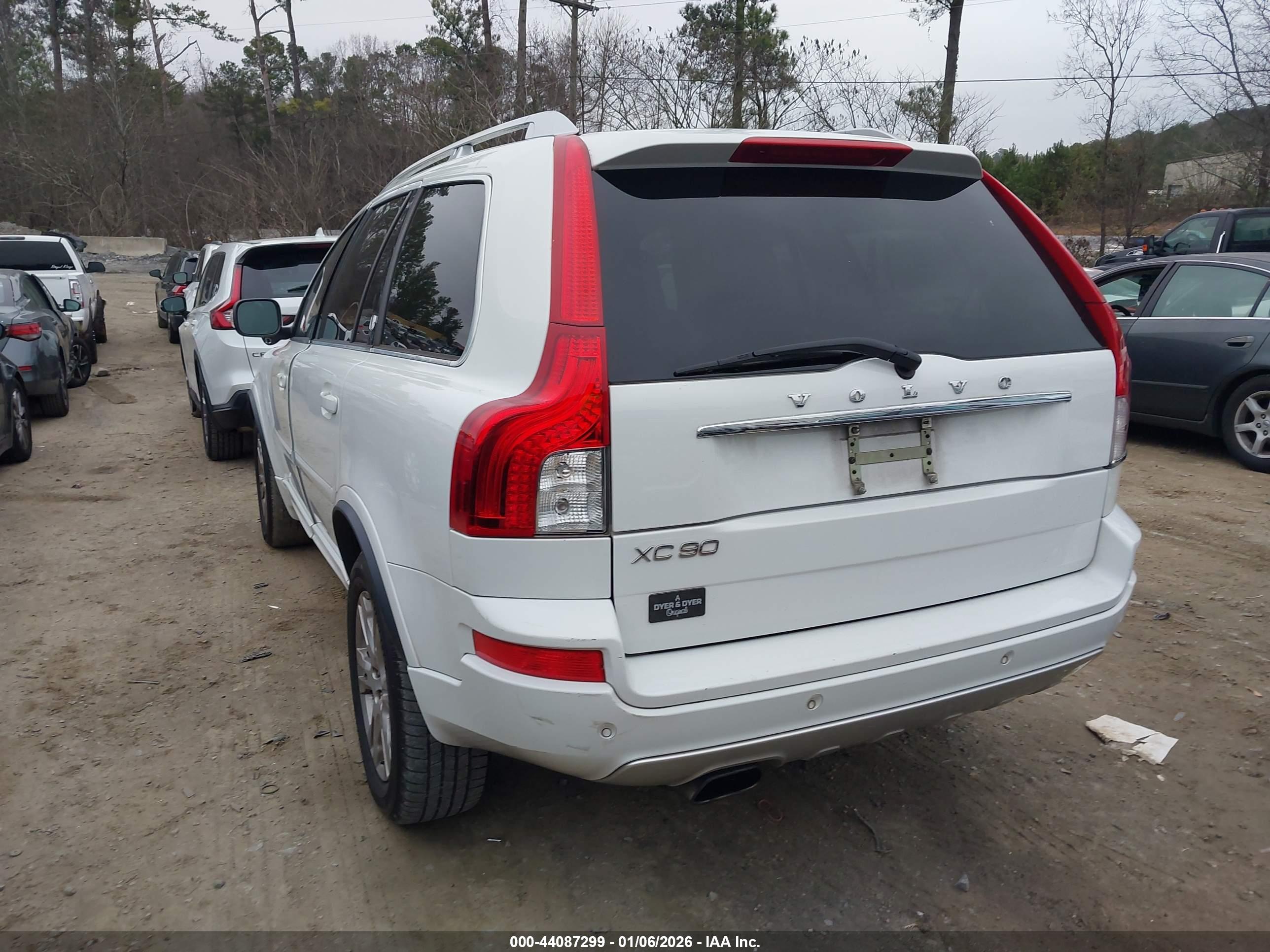VOLVO XC90 image 3