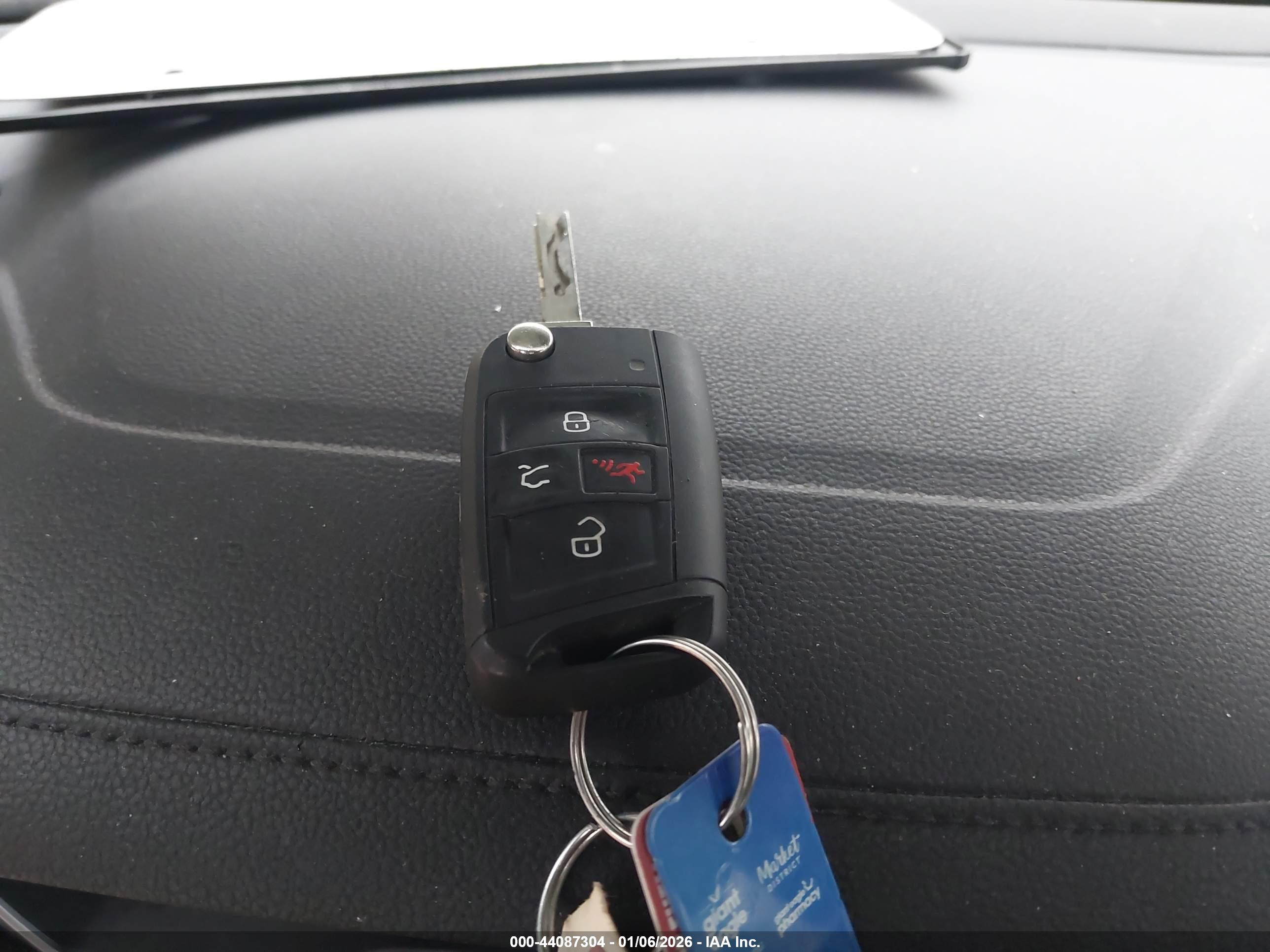 VOLKSWAGEN JETTA image 11
