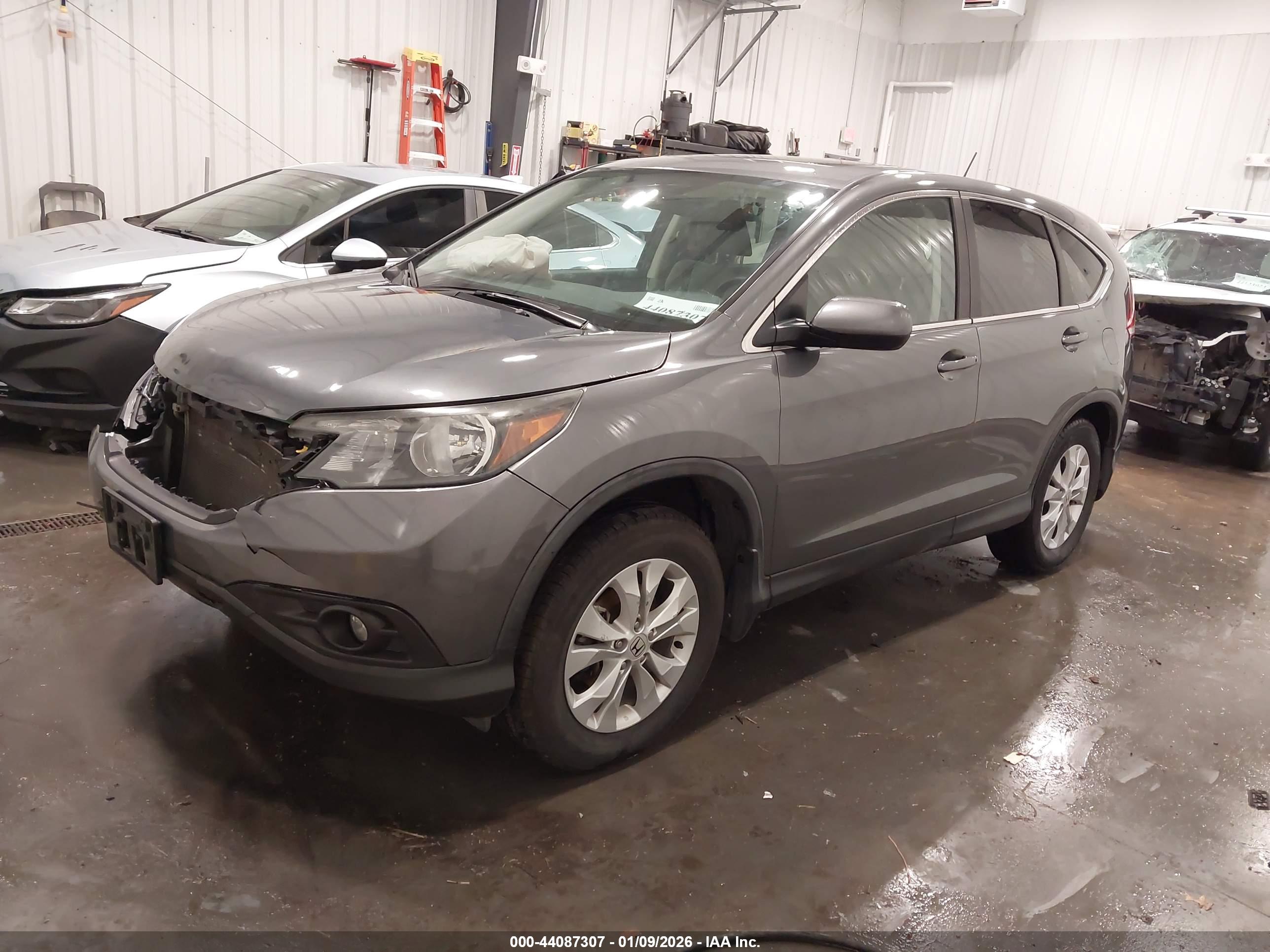 HONDA CR-V image 2
