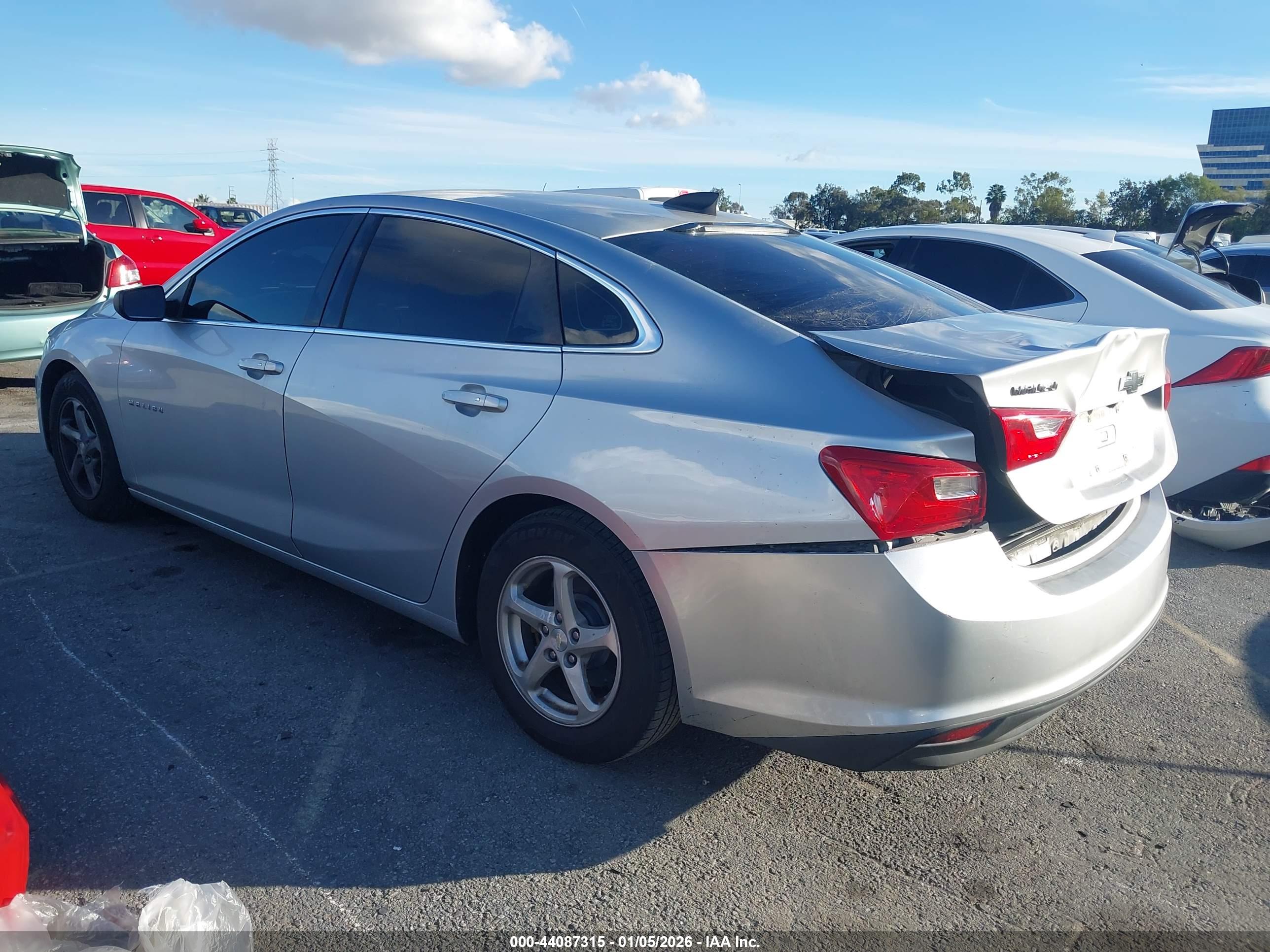 CHEVROLET MALIBU image 3