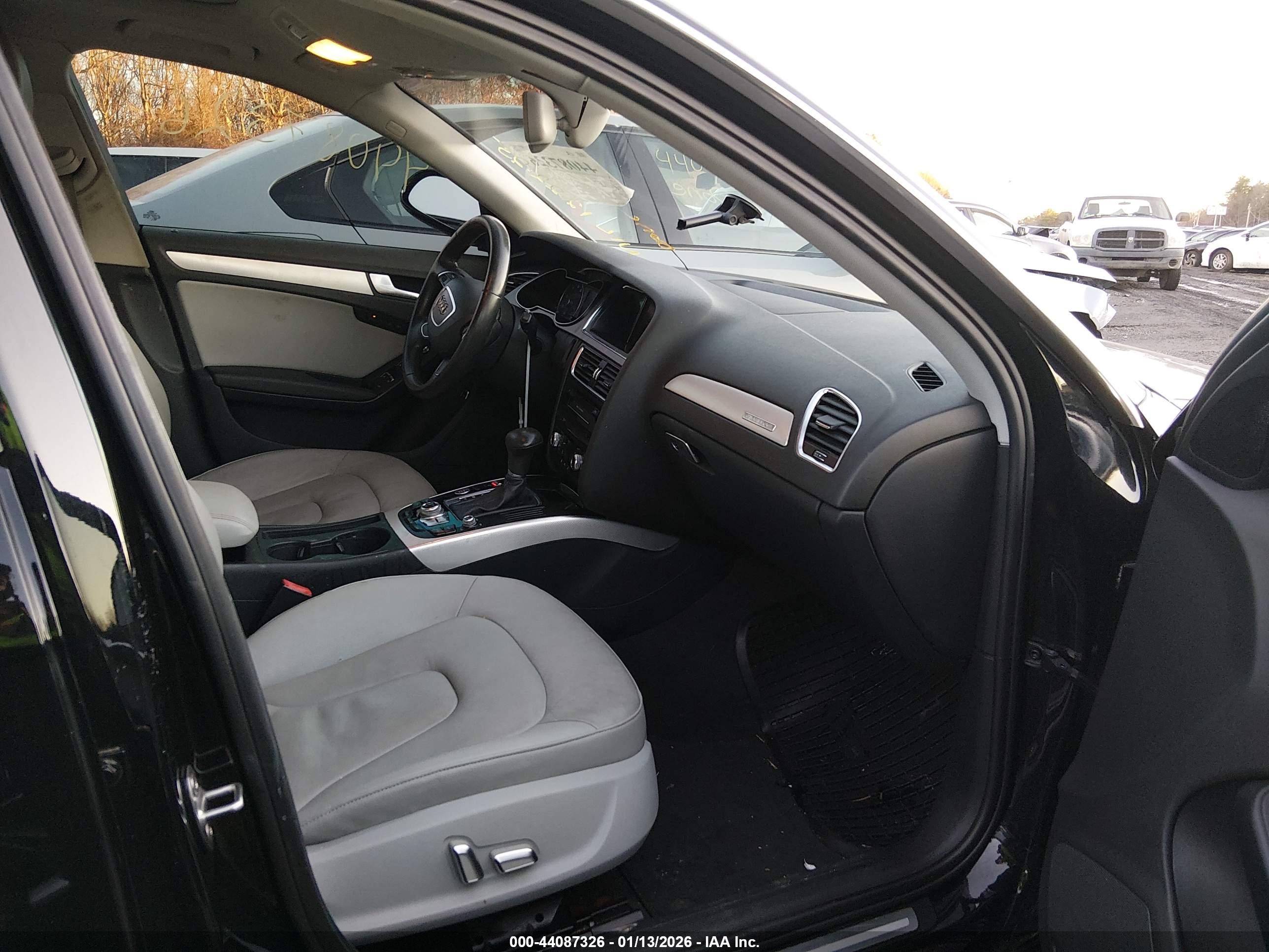 AUDI A4 image 5