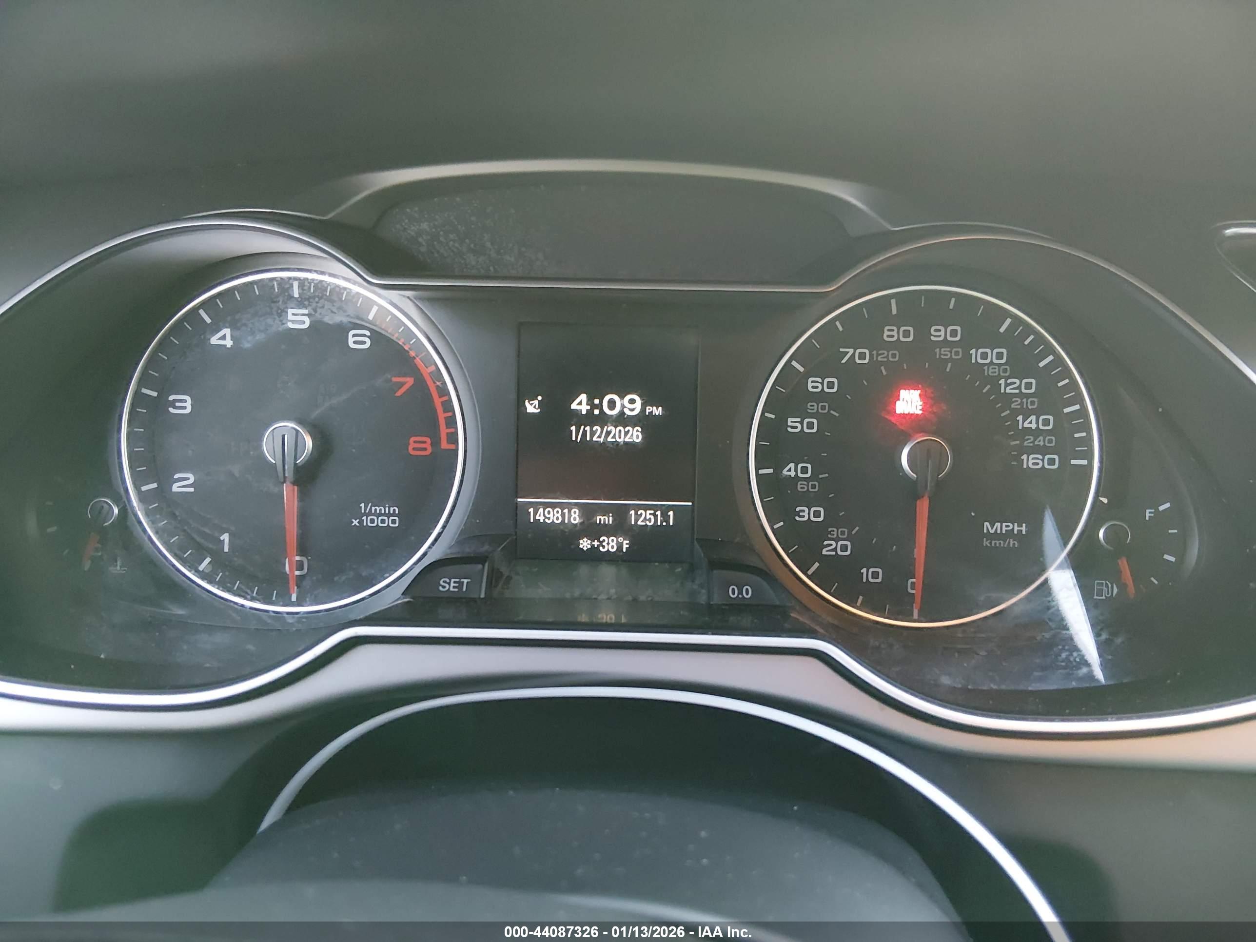AUDI A4 image 7
