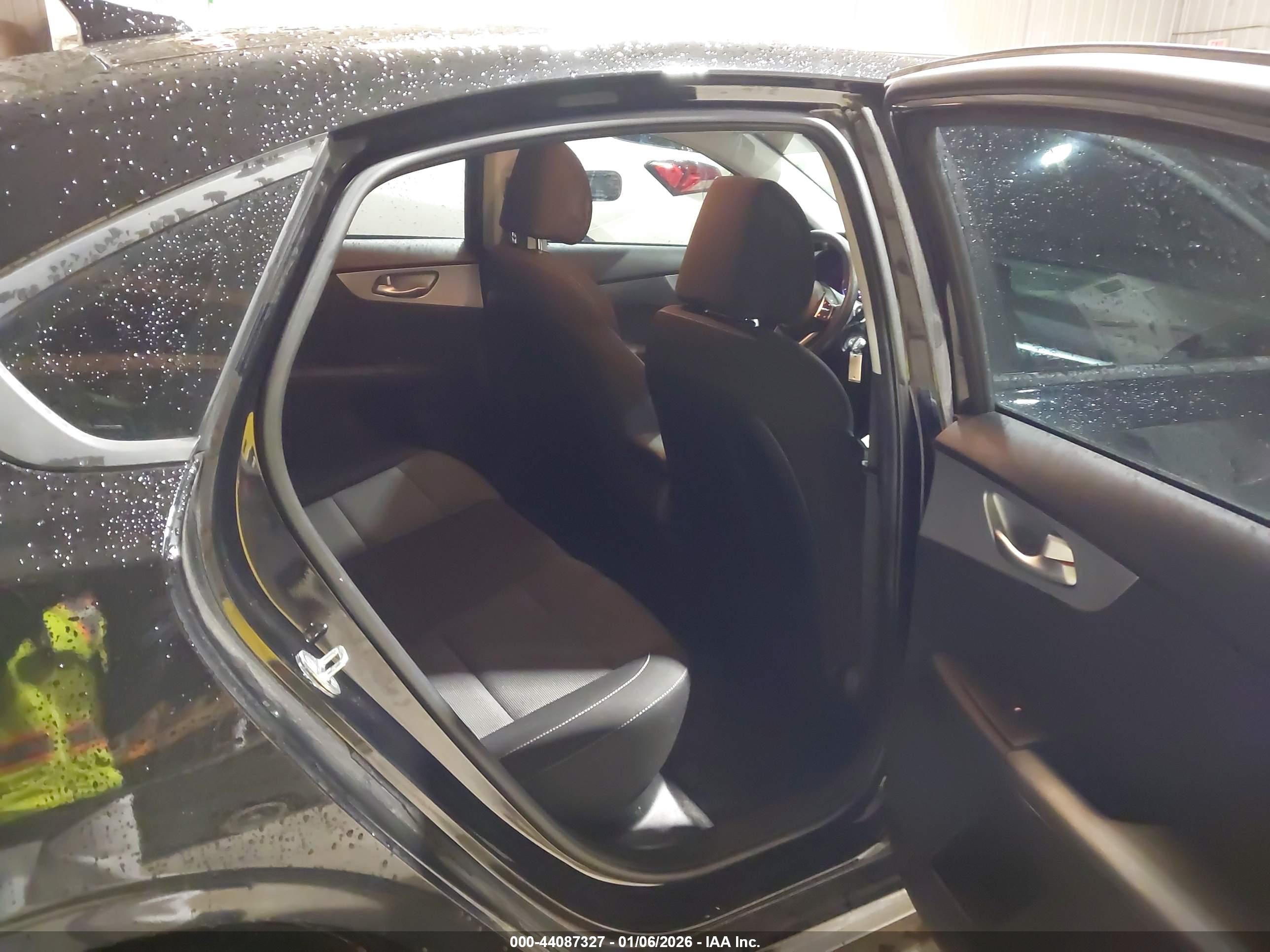 KIA FORTE image 8