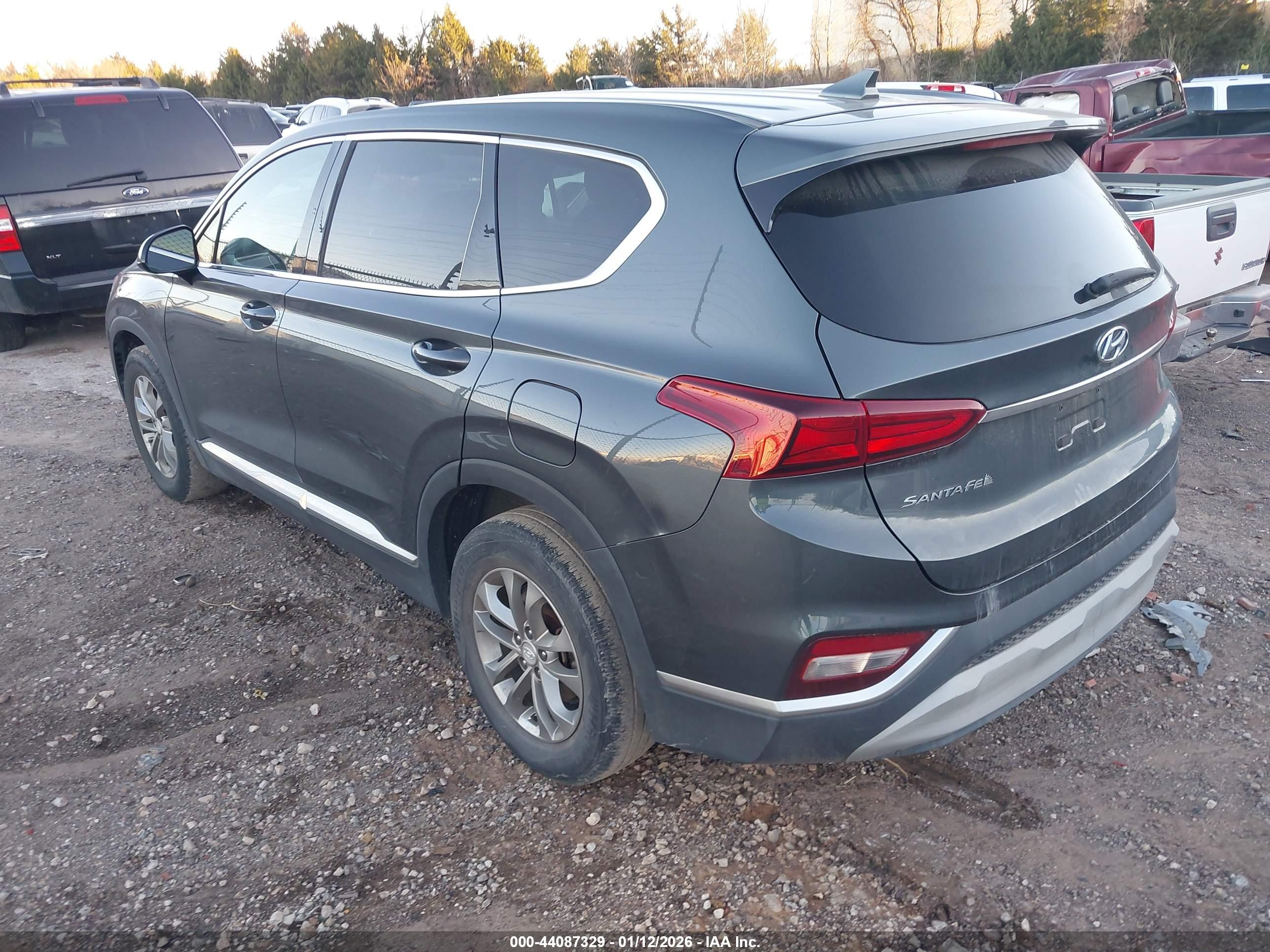 HYUNDAI SANTA image 3
