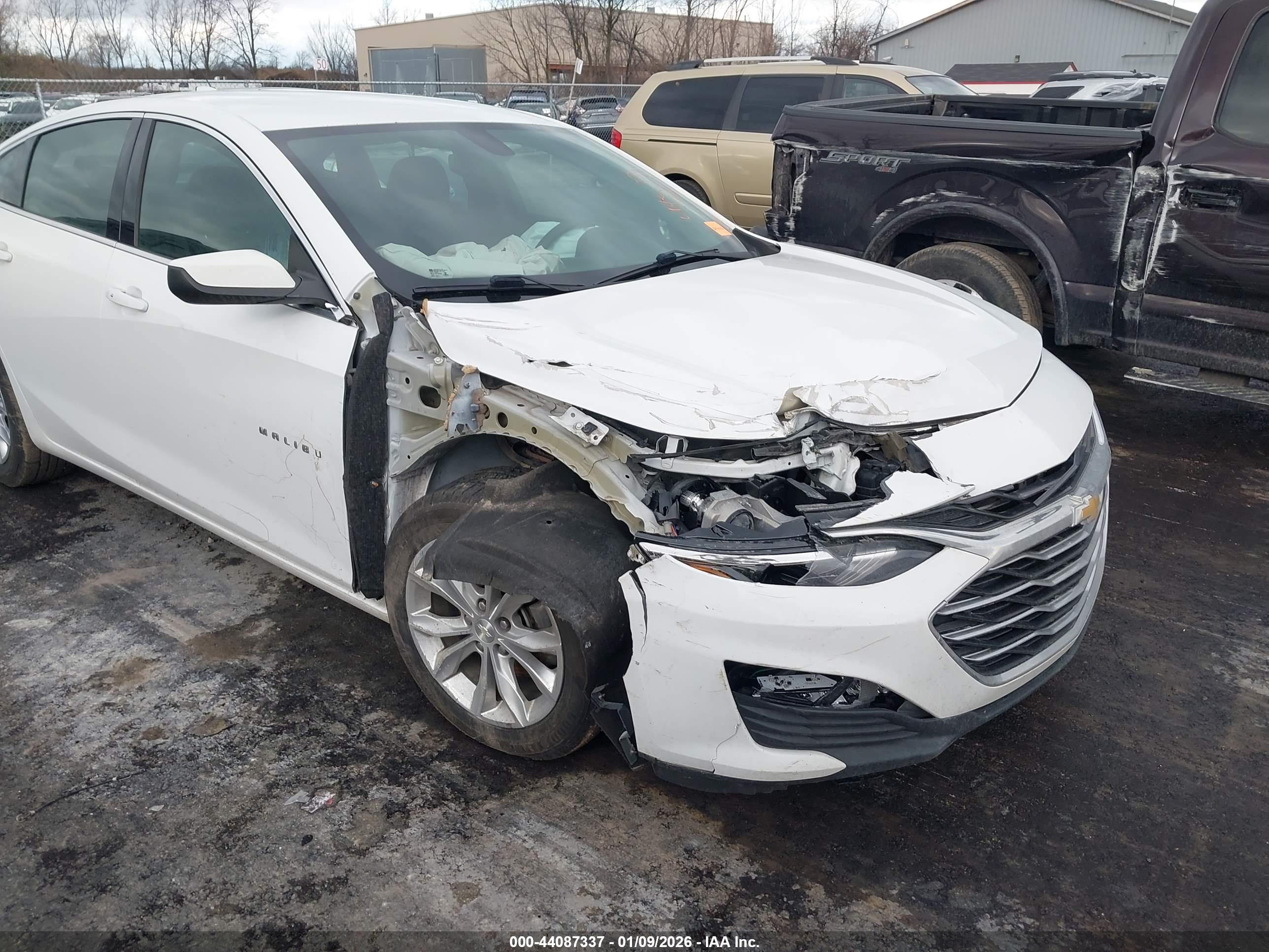 CHEVROLET MALIBU image 6