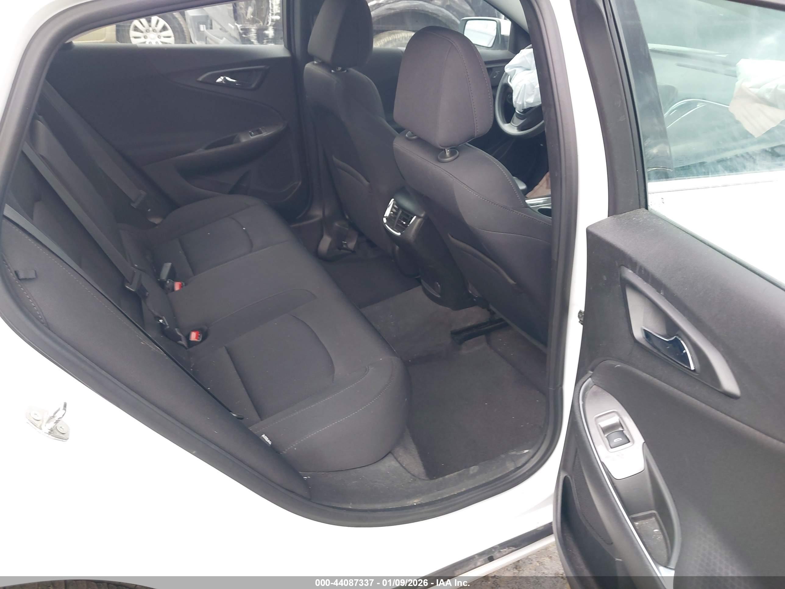 CHEVROLET MALIBU image 8