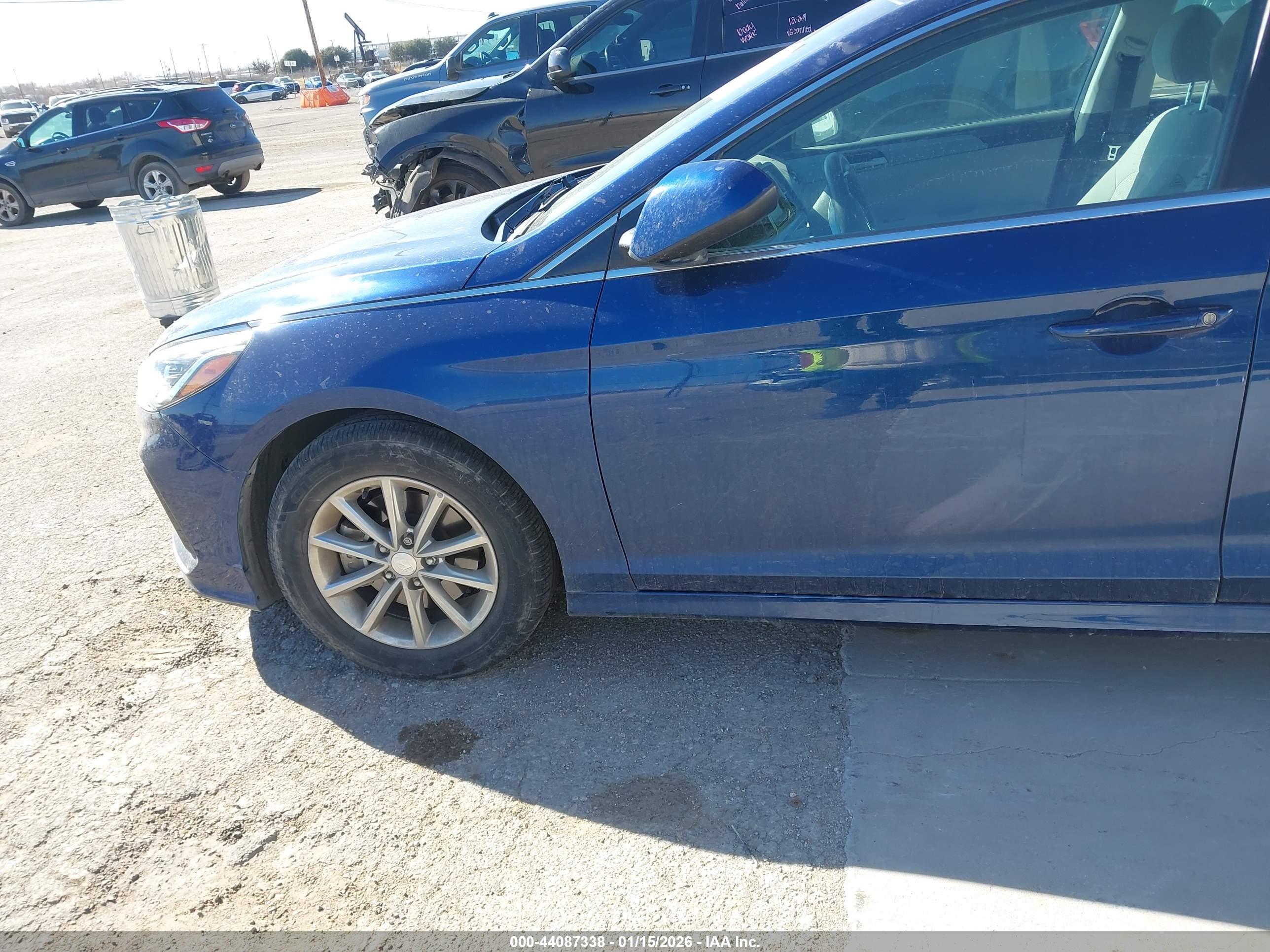 HYUNDAI SONATA image 6
