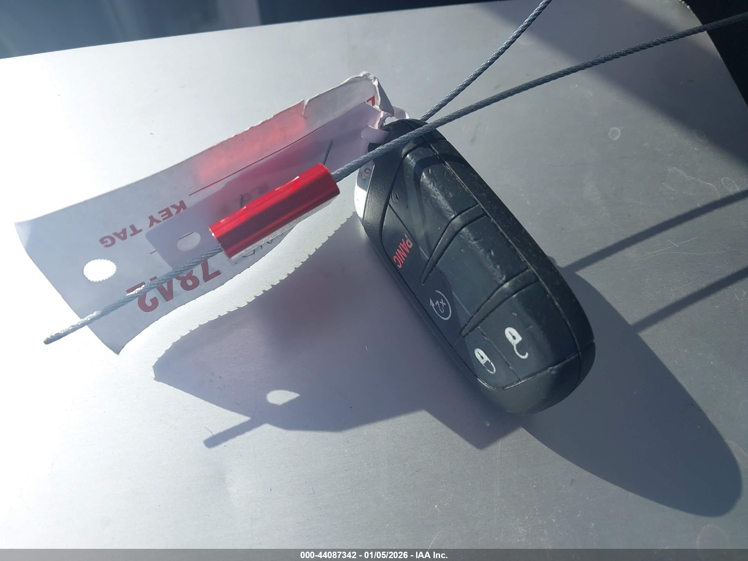 JEEP RENEGADE image 11