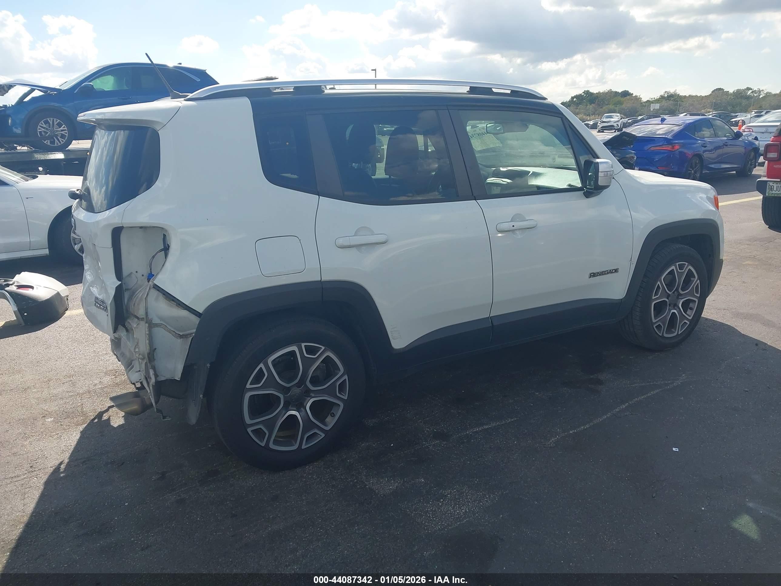 JEEP RENEGADE image 4
