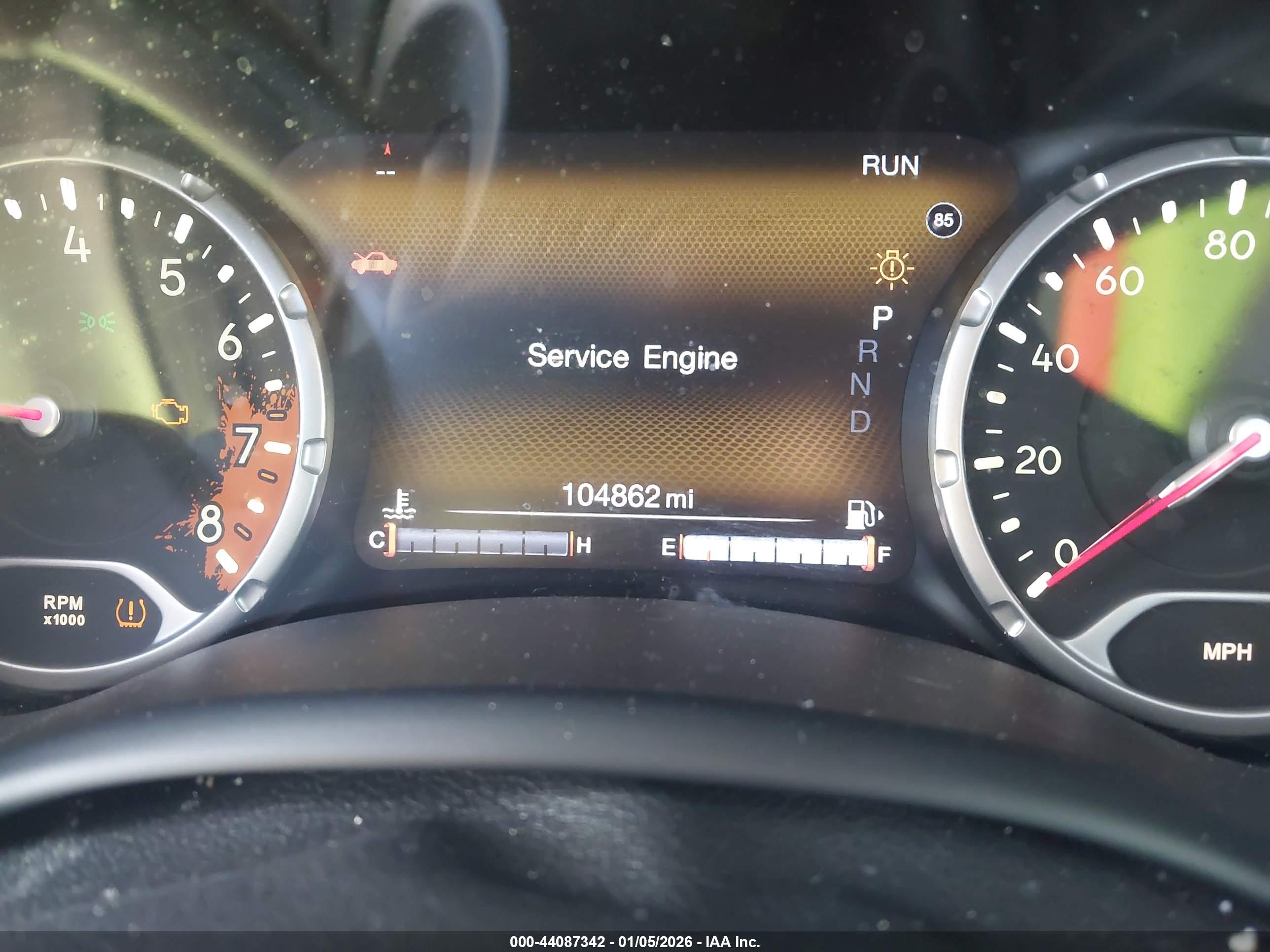 JEEP RENEGADE image 7