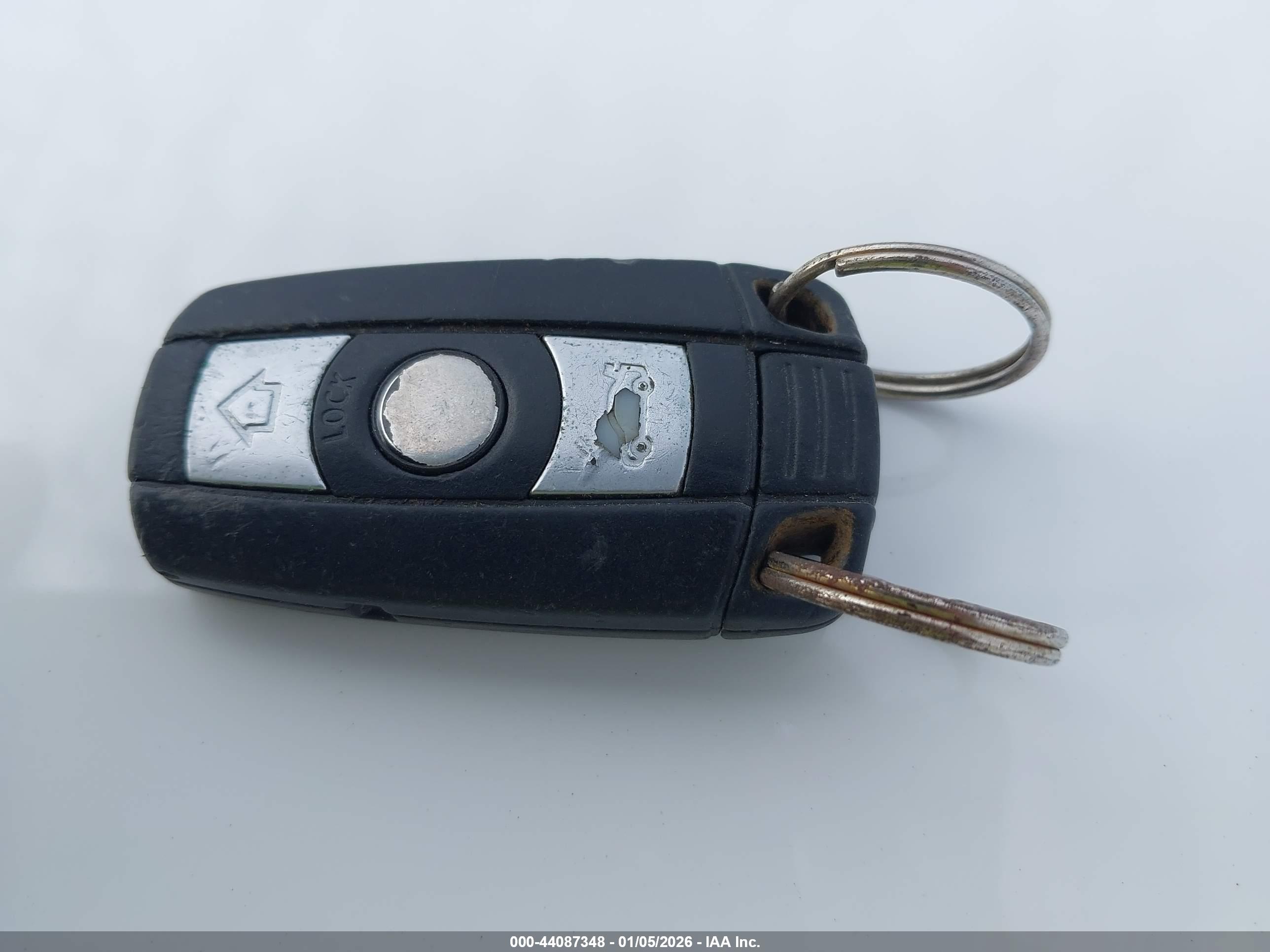 BMW 550I image 11