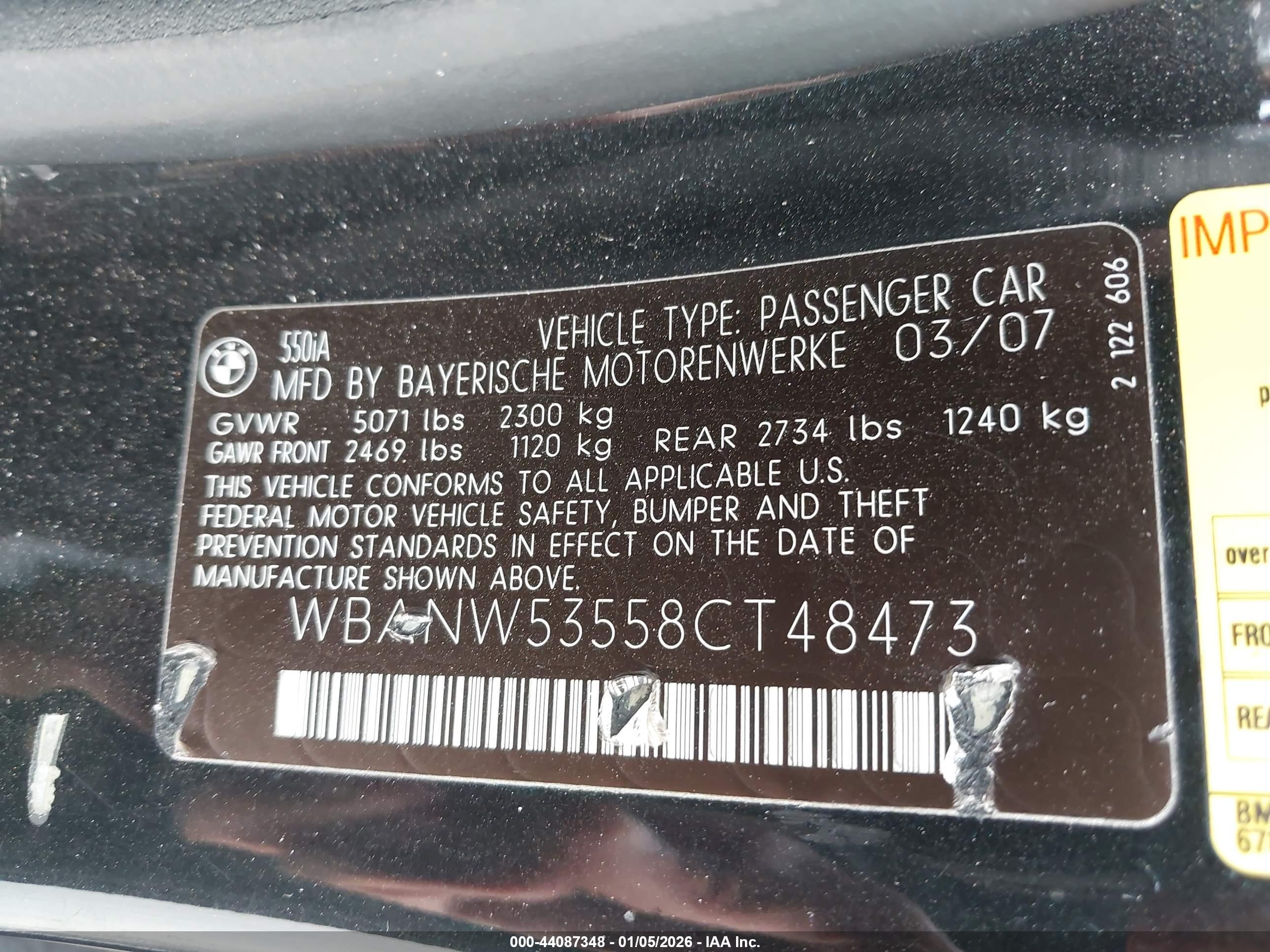 BMW 550I image 9