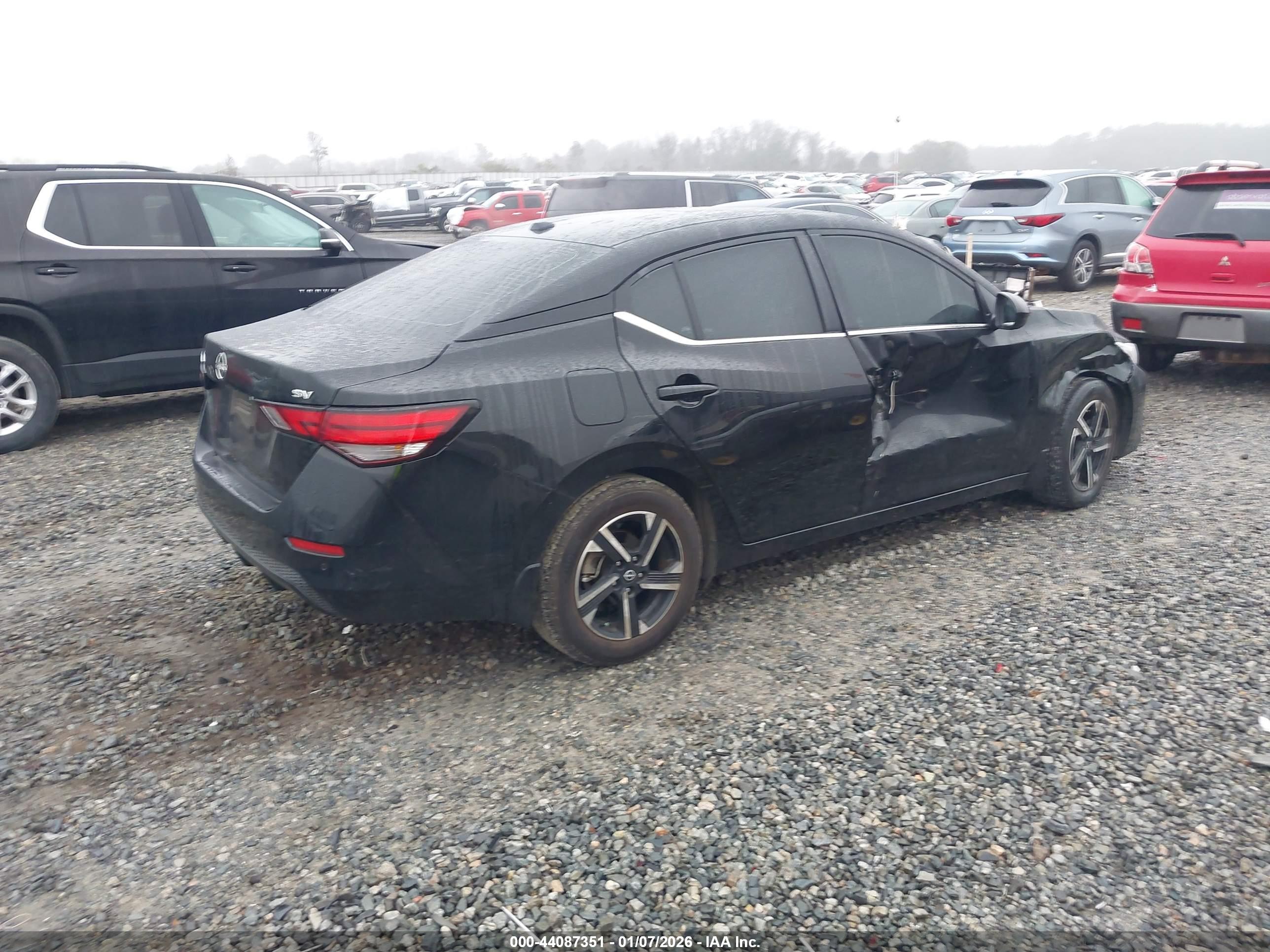 NISSAN SENTRA image 4