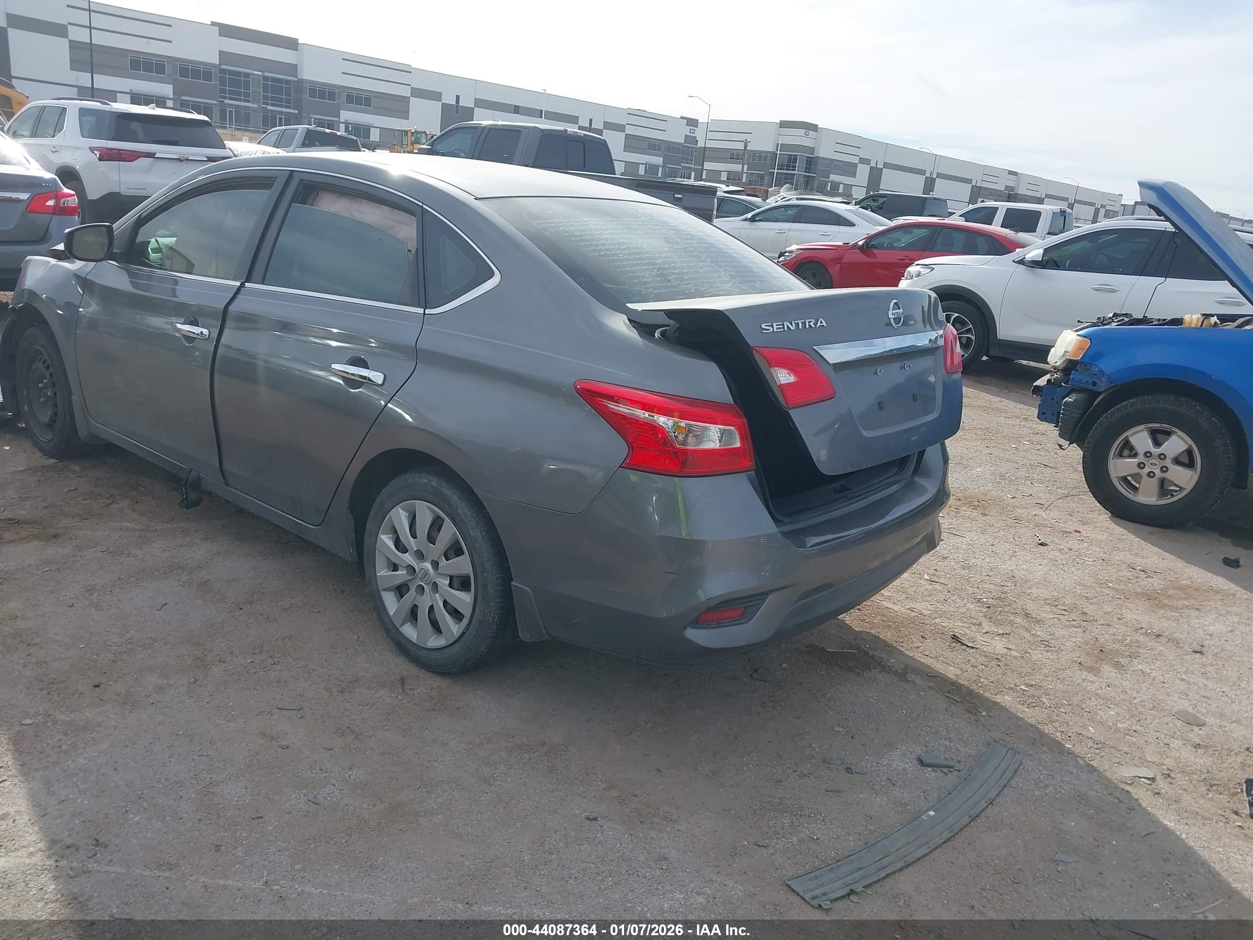 NISSAN SENTRA image 3