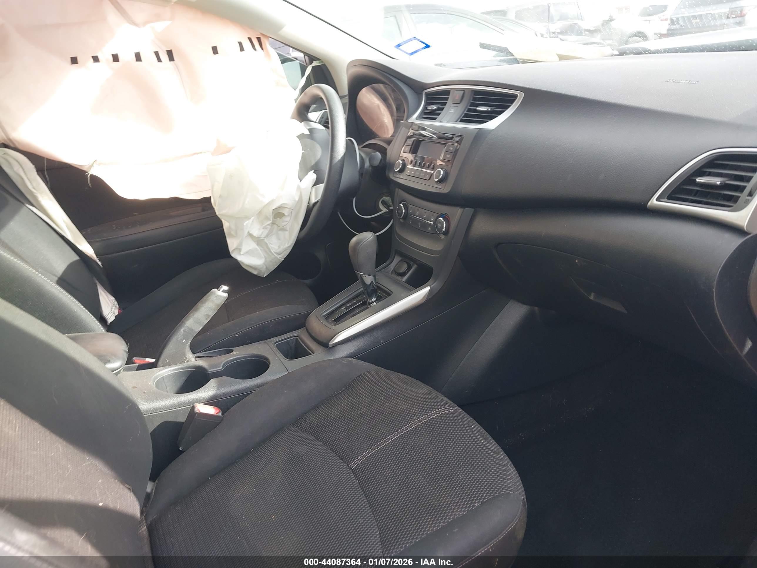 NISSAN SENTRA image 5