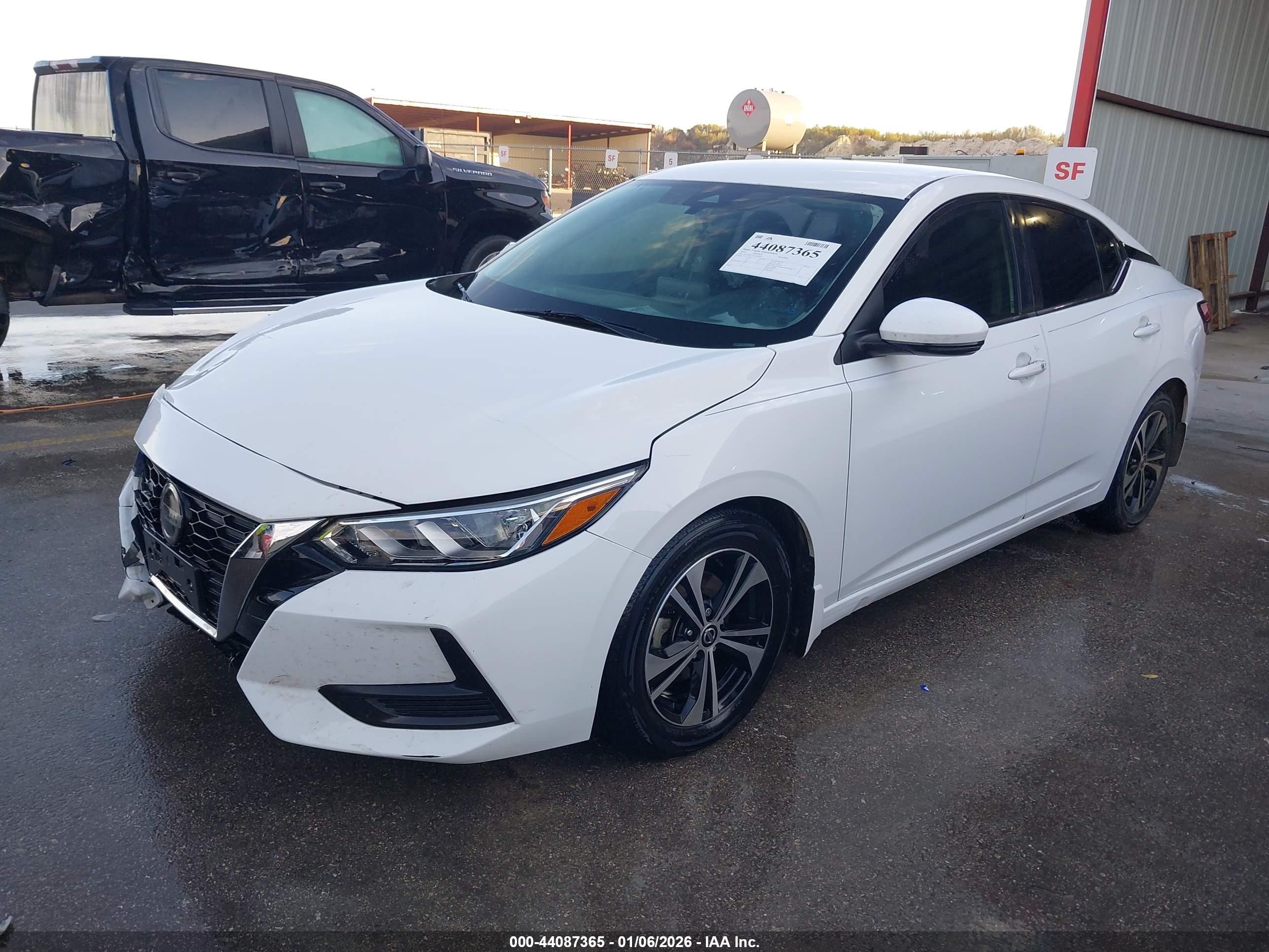 NISSAN SENTRA image 2