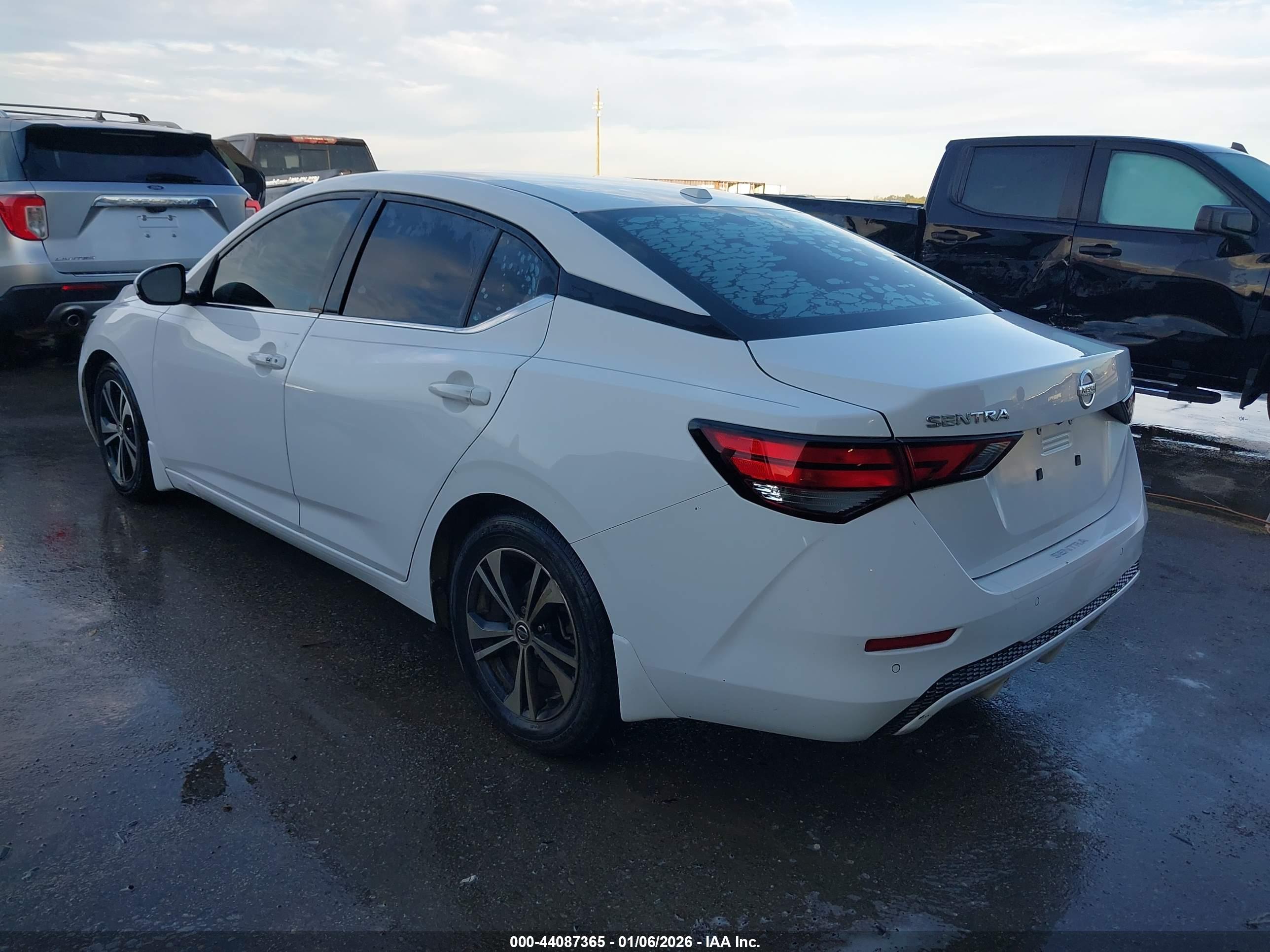 NISSAN SENTRA image 3