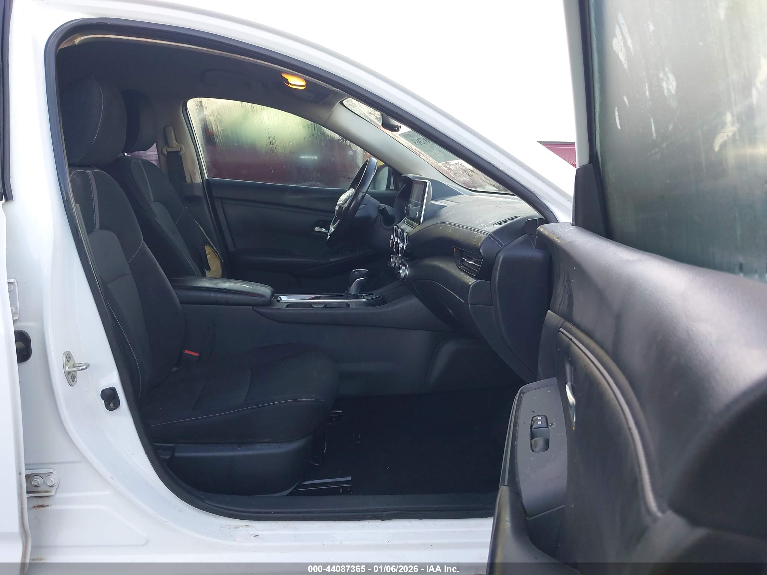 NISSAN SENTRA image 5