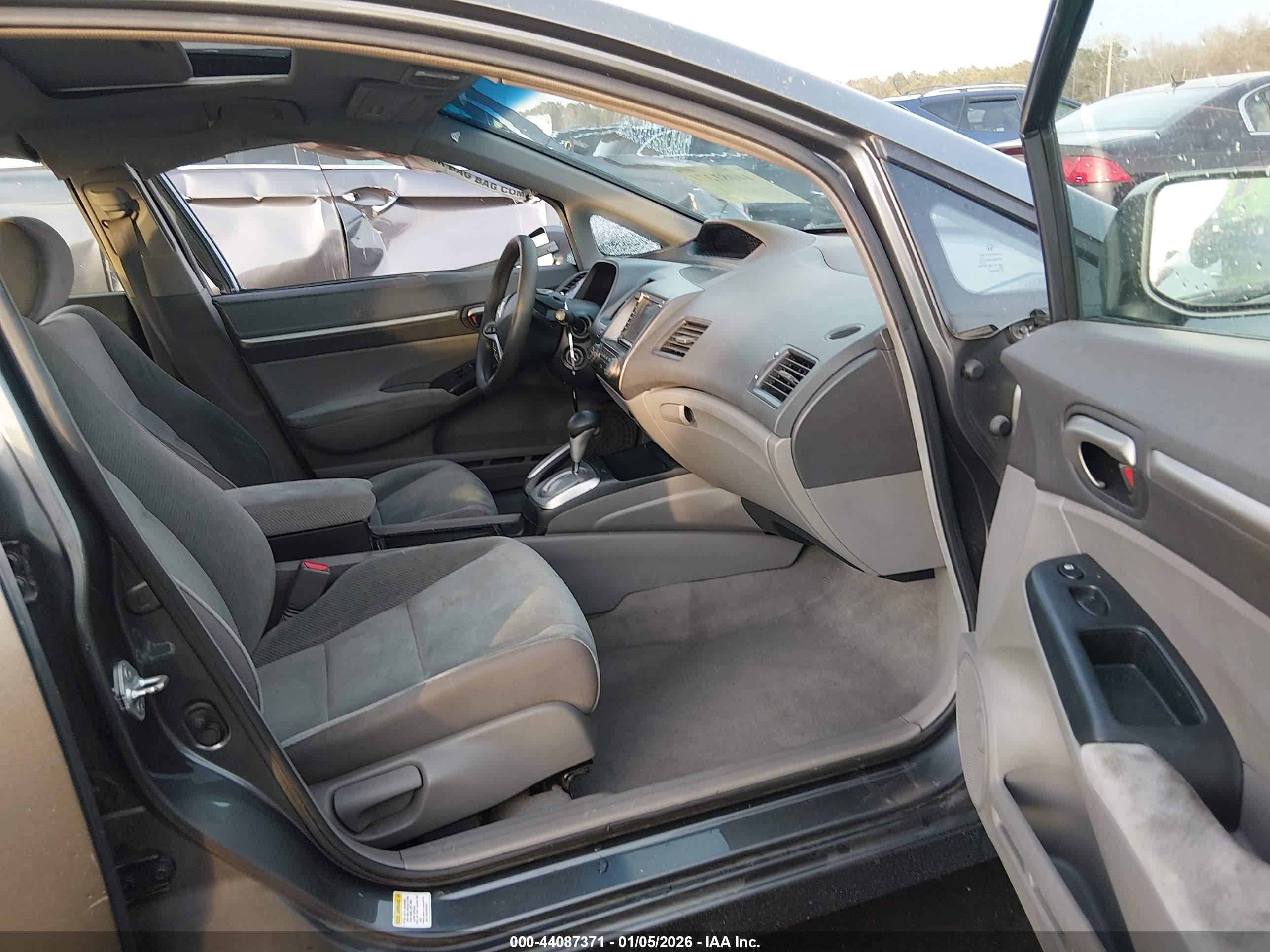 HONDA CIVIC image 5