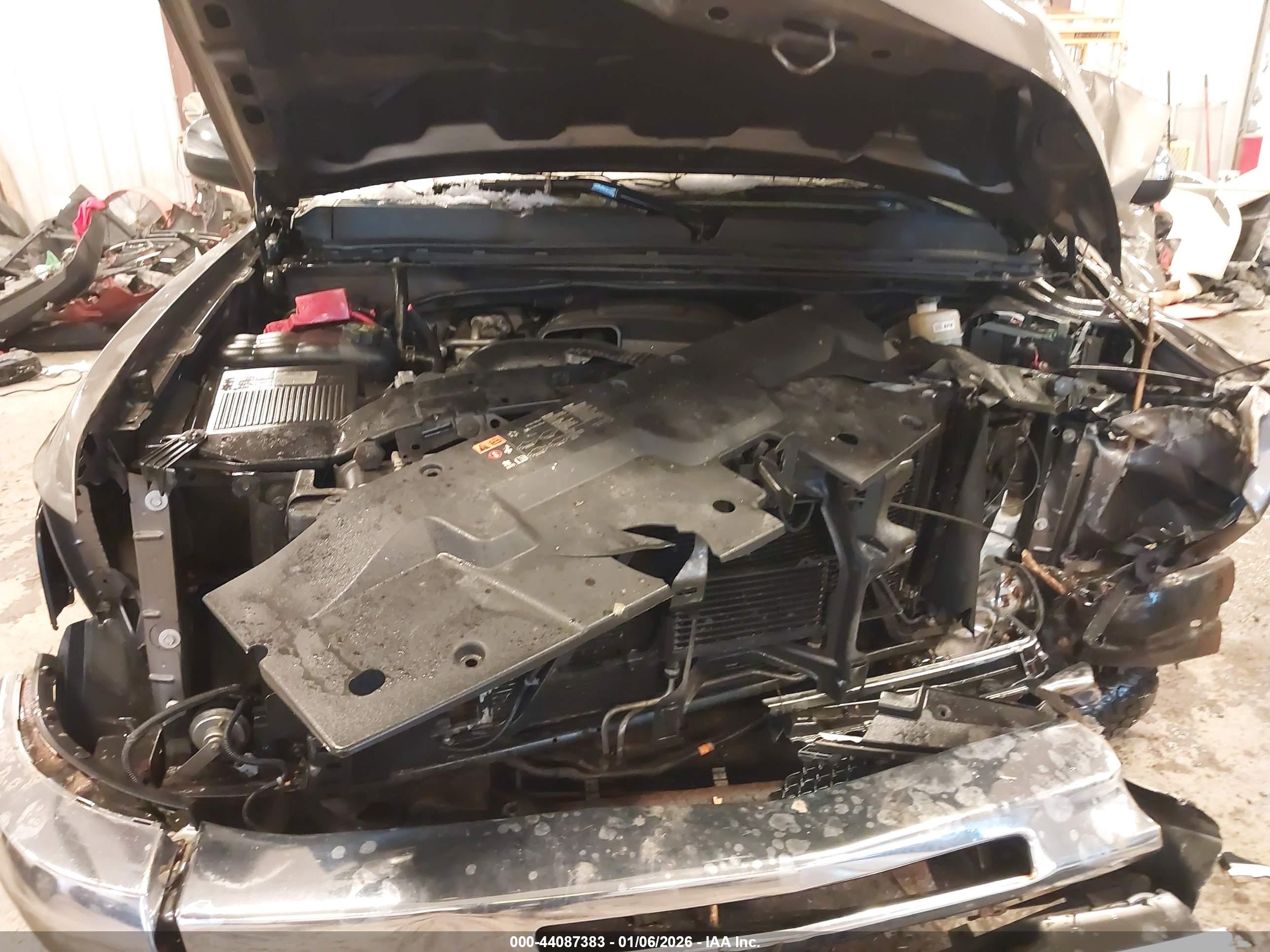 CHEVROLET SILVERADO image 10