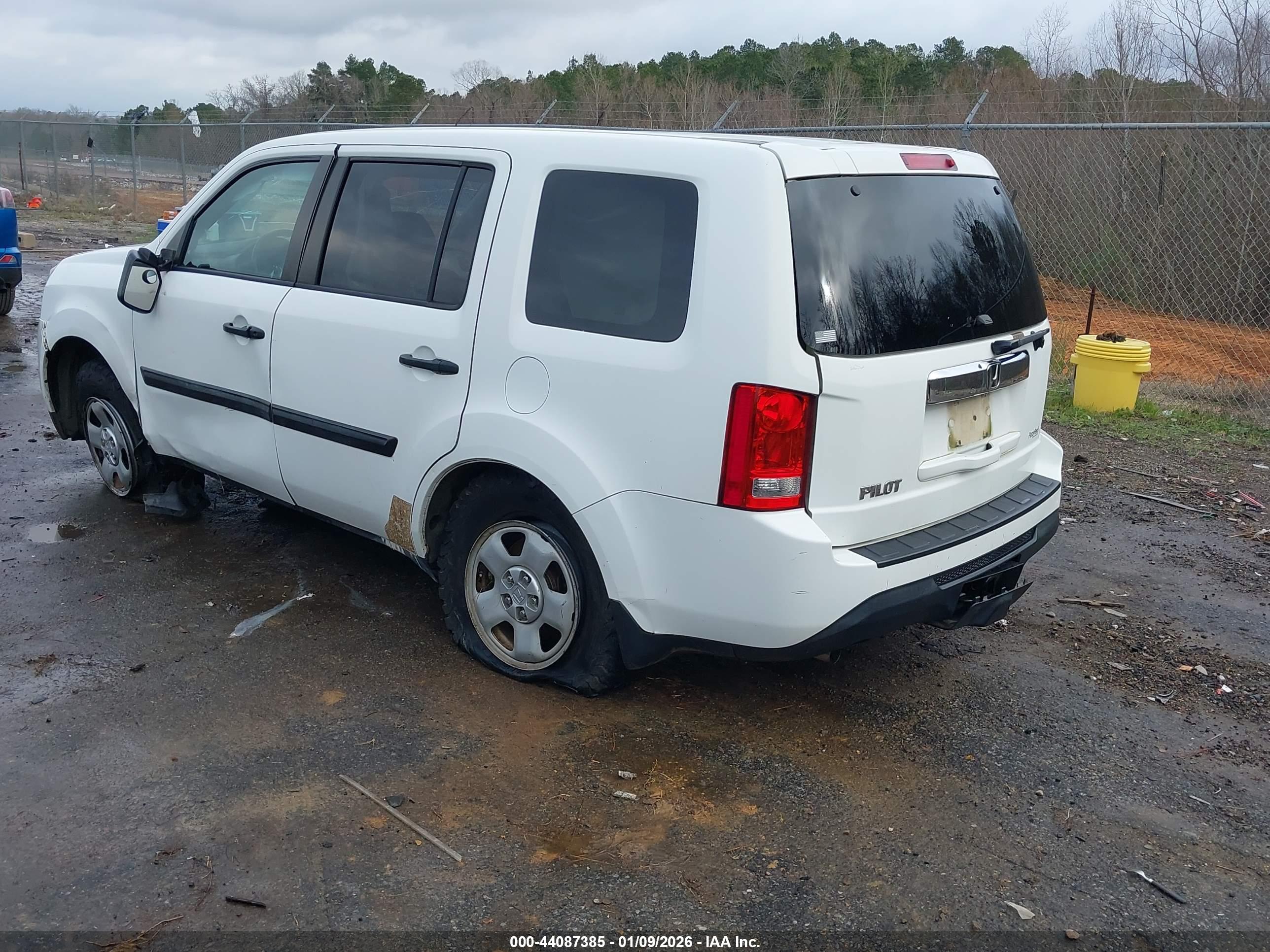 HONDA PILOT image 3