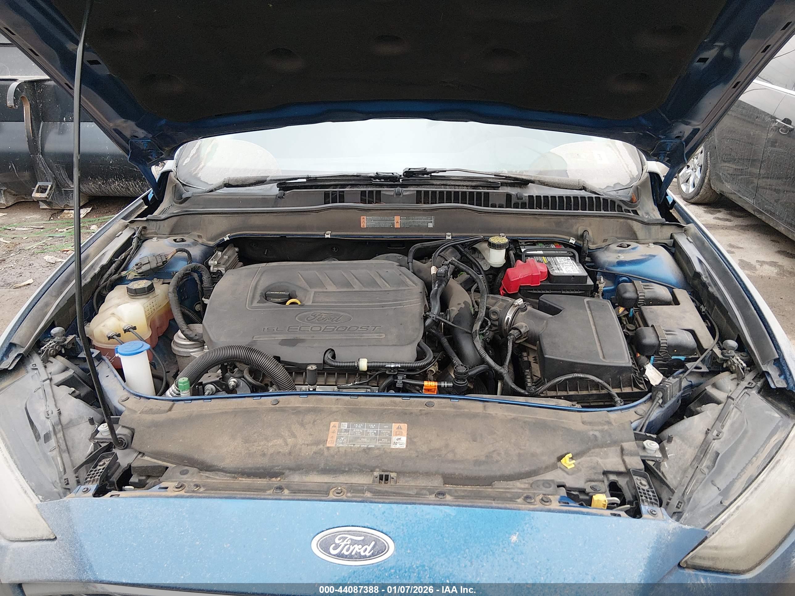 FORD FUSION image 10
