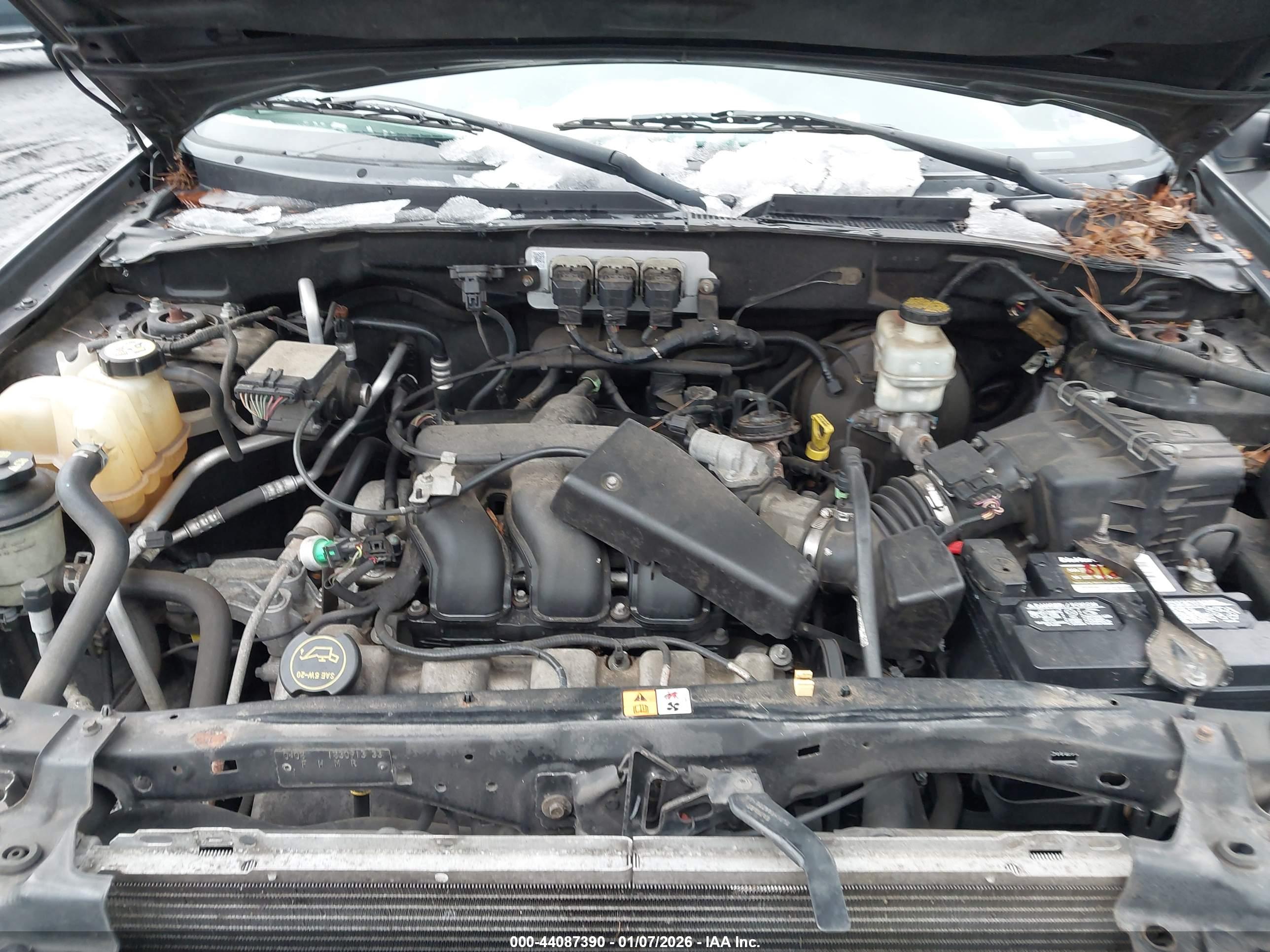FORD ESCAPE image 10
