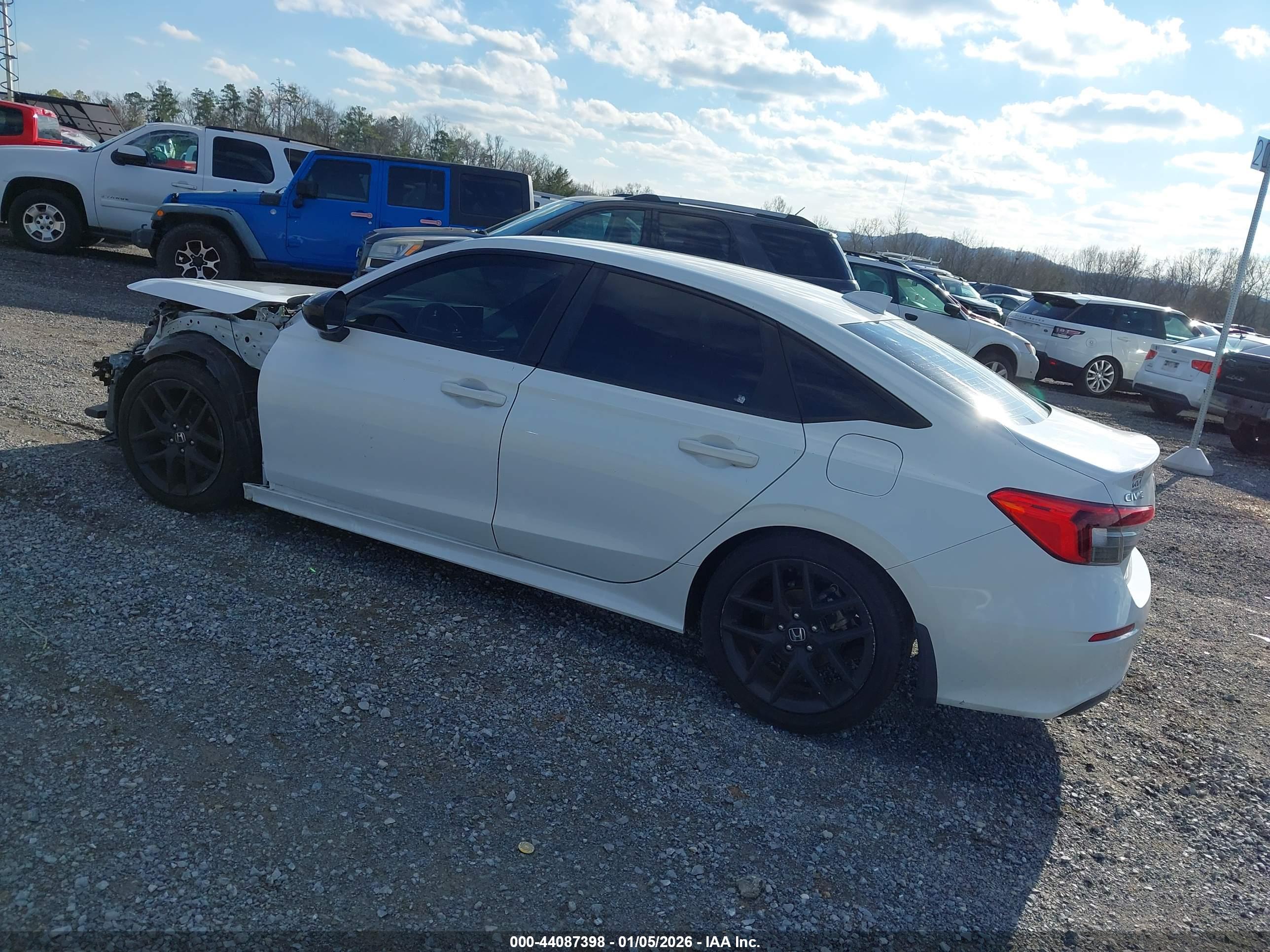 HONDA CIVIC image 3