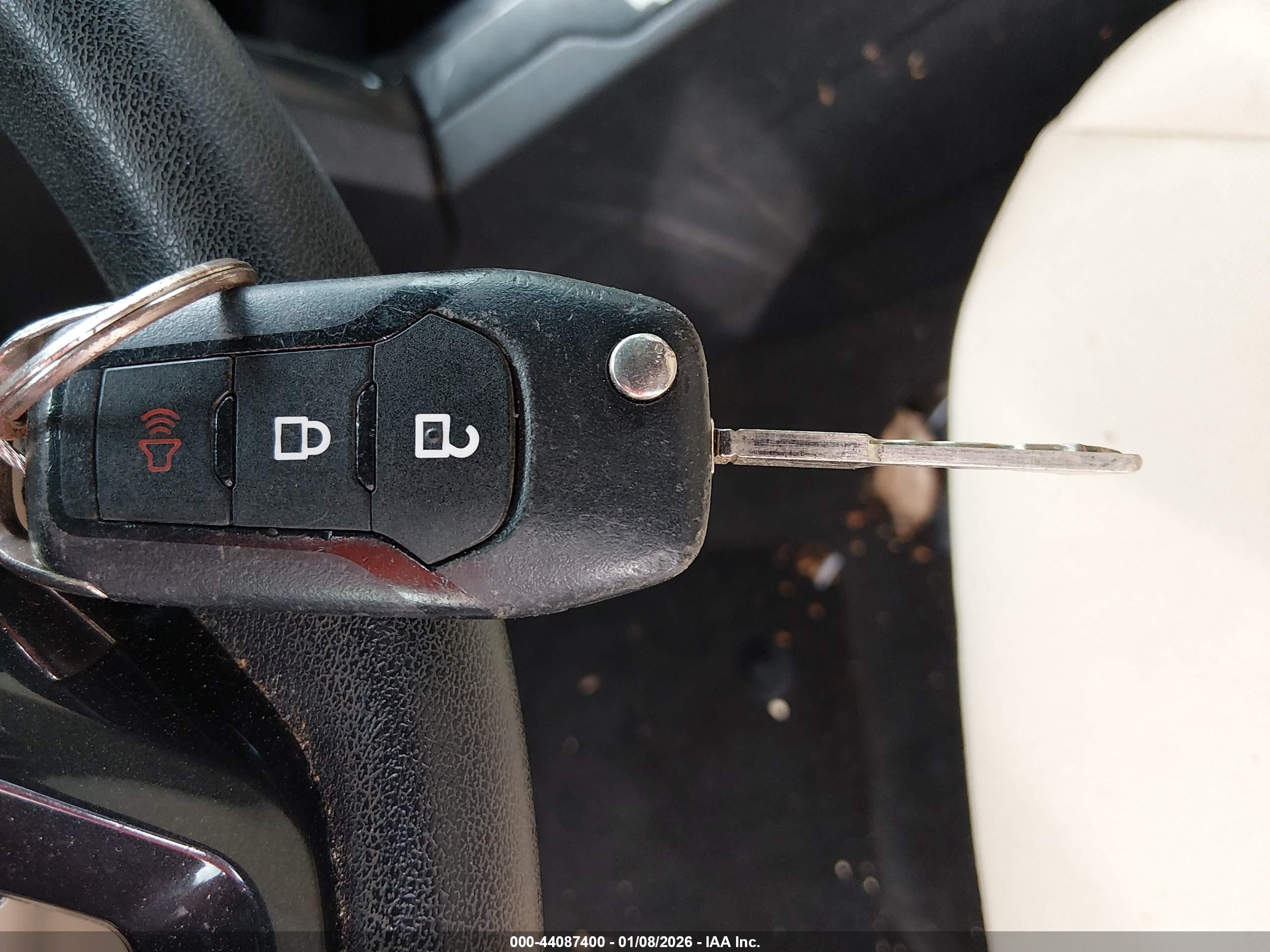 FORD EXPLORER image 11
