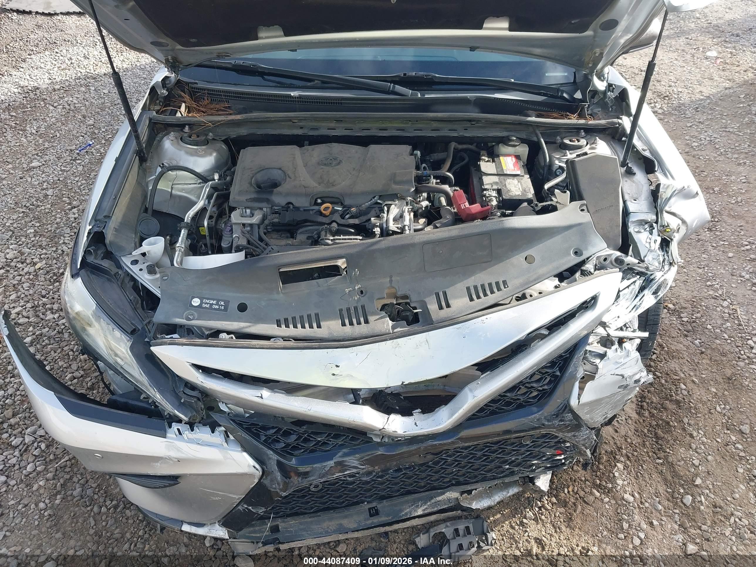 TOYOTA CAMRY image 10