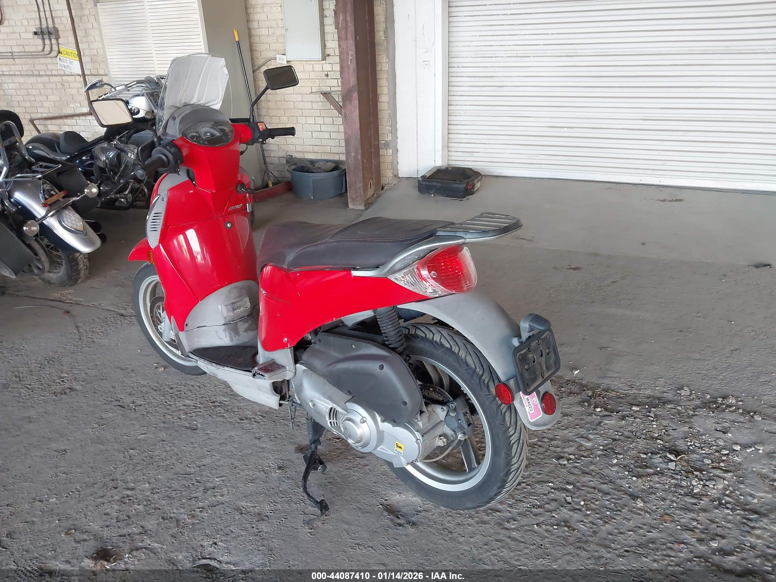 APRILIA SCARABEO image 4
