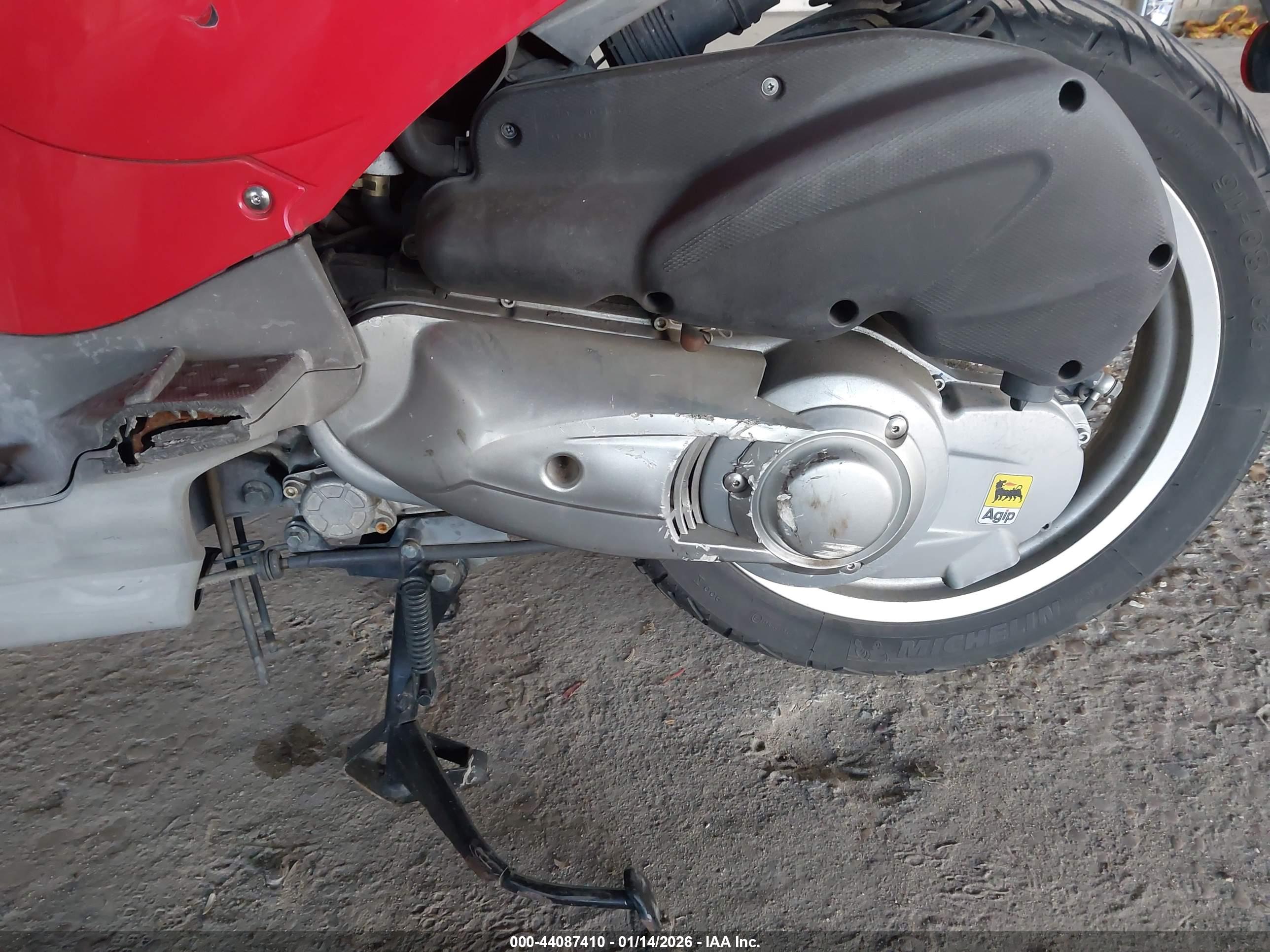 APRILIA SCARABEO image 8