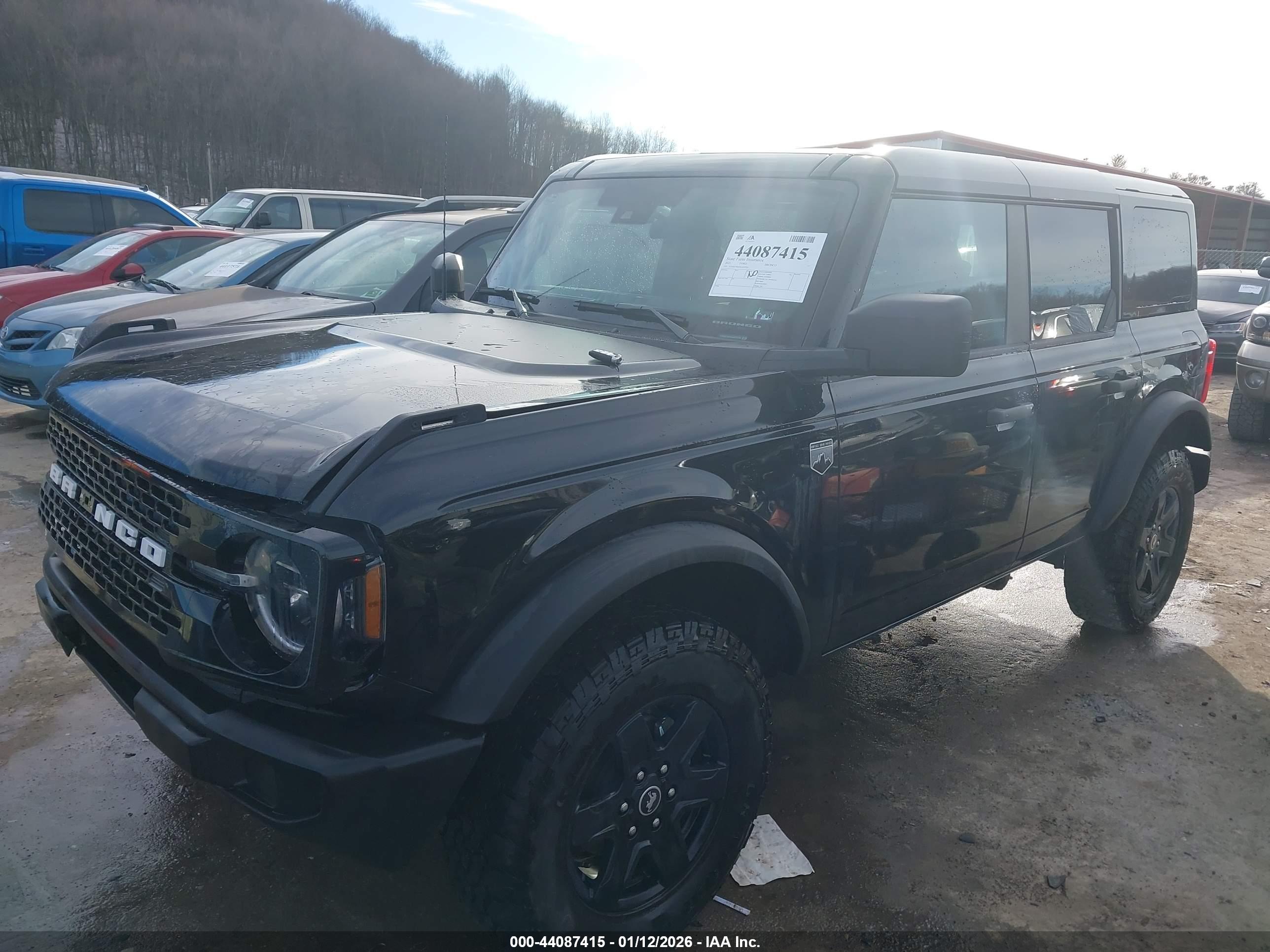 FORD BRONCO image 2