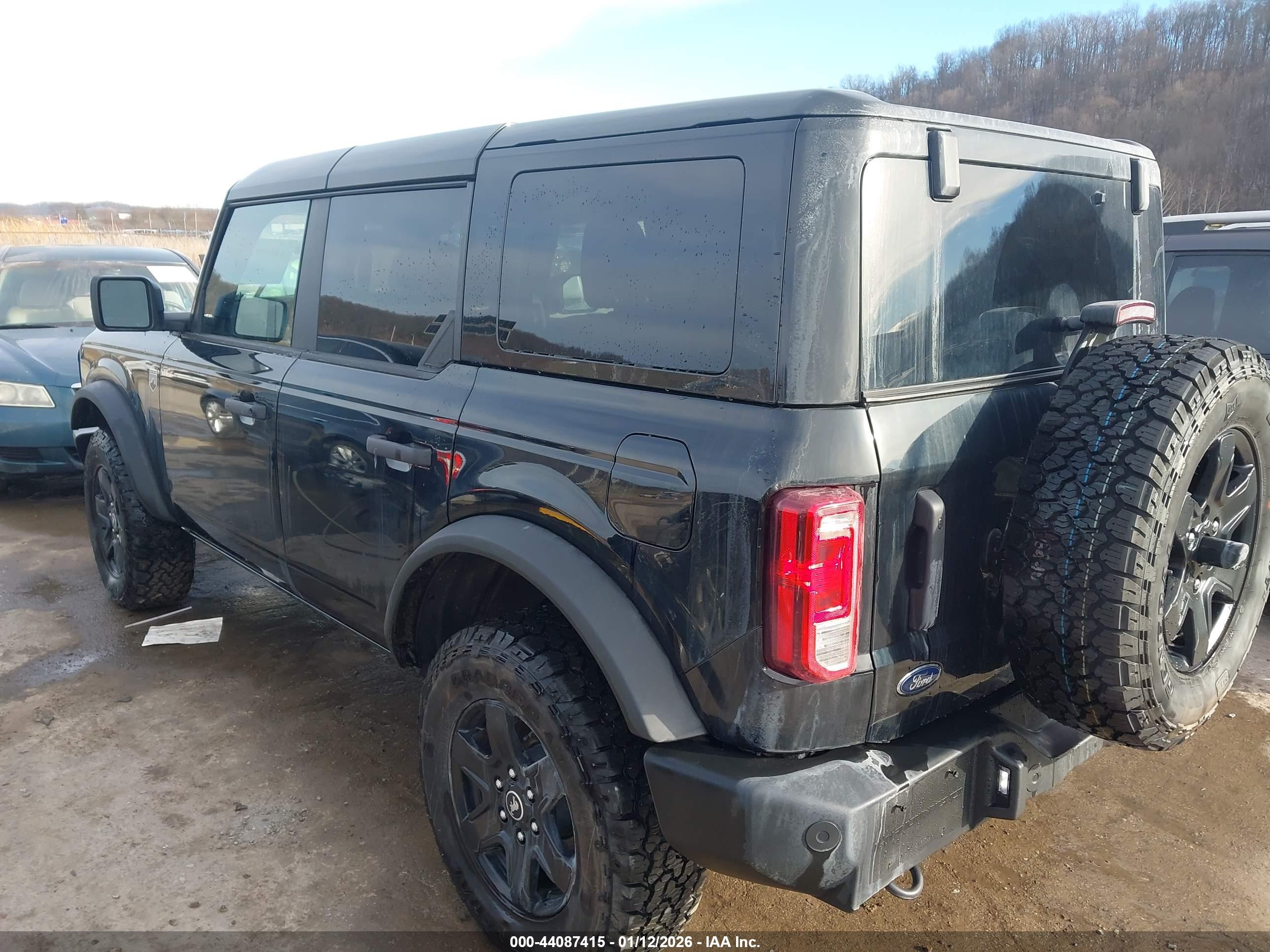 FORD BRONCO image 3