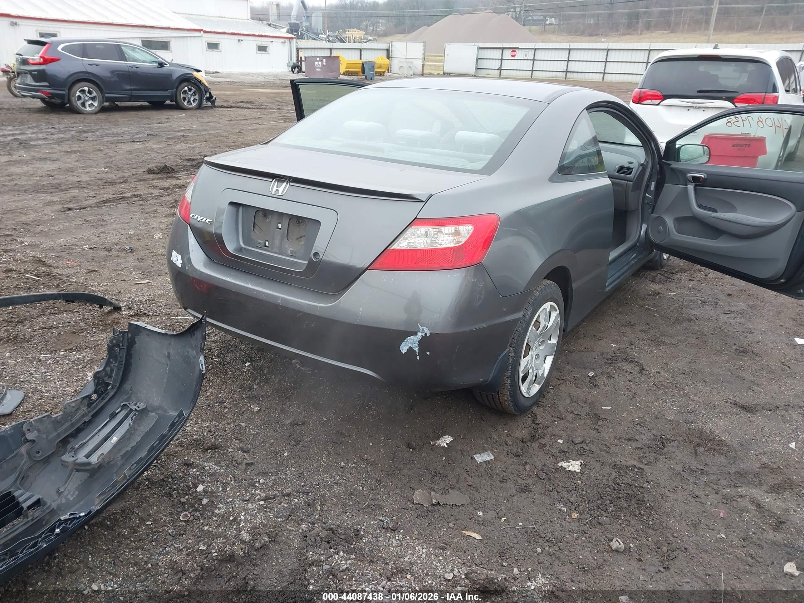 HONDA CIVIC image 4