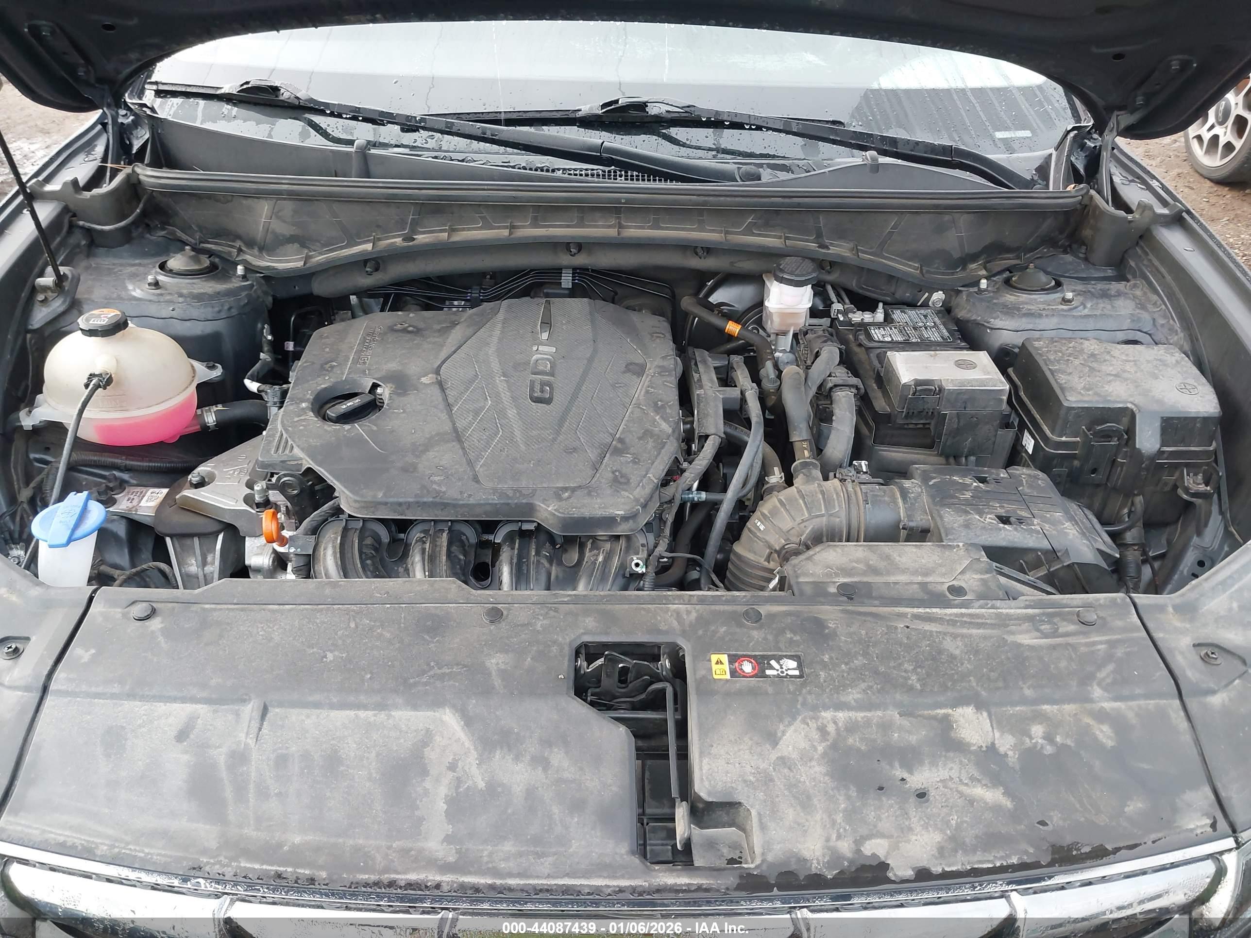 HYUNDAI TUCSON image 10