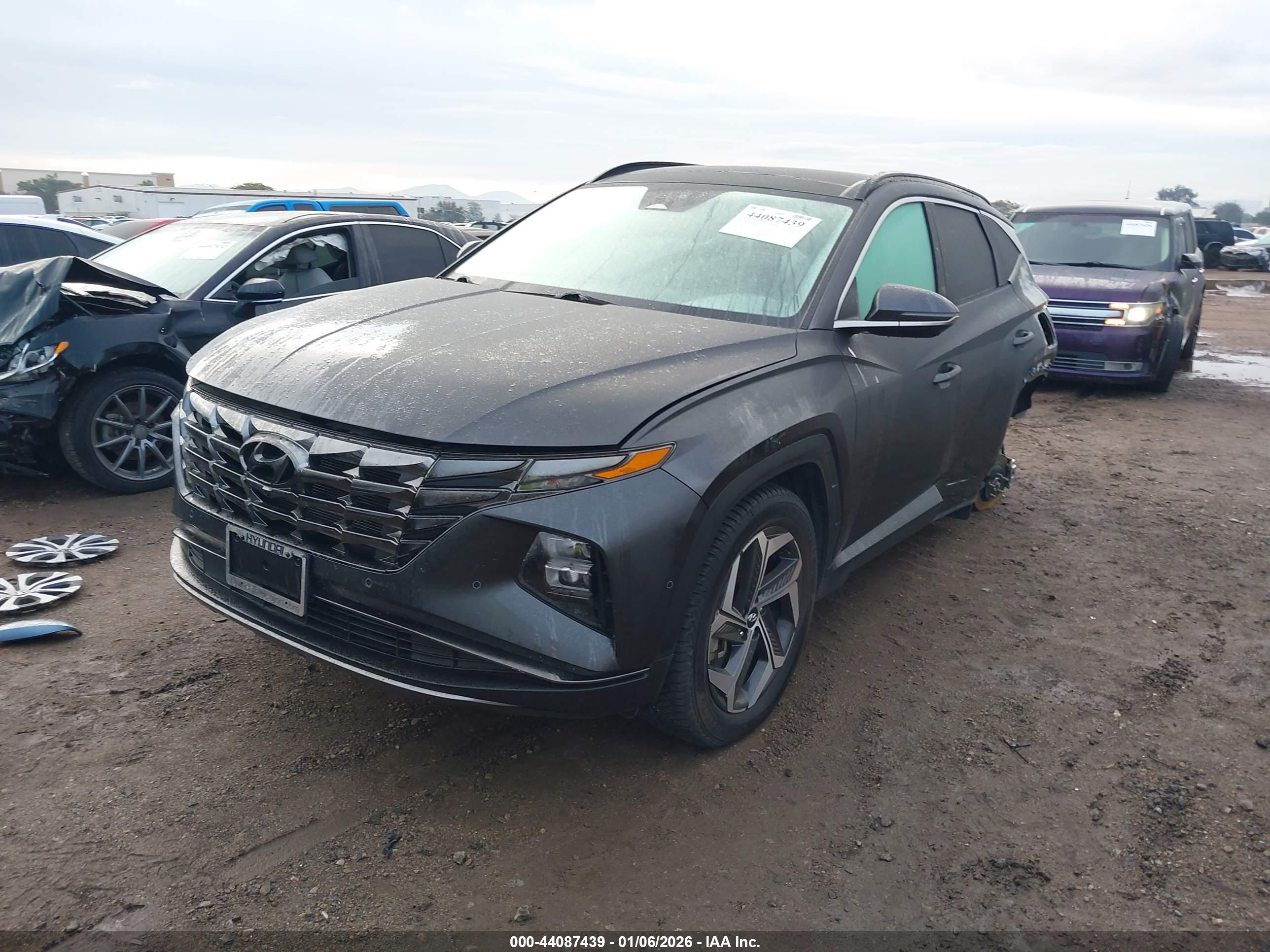 HYUNDAI TUCSON image 2