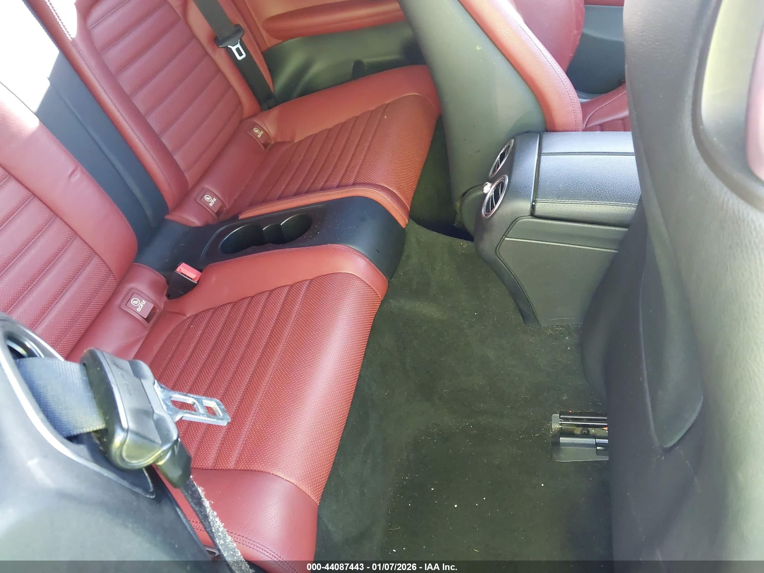 MERCEDES-BENZ C image 8
