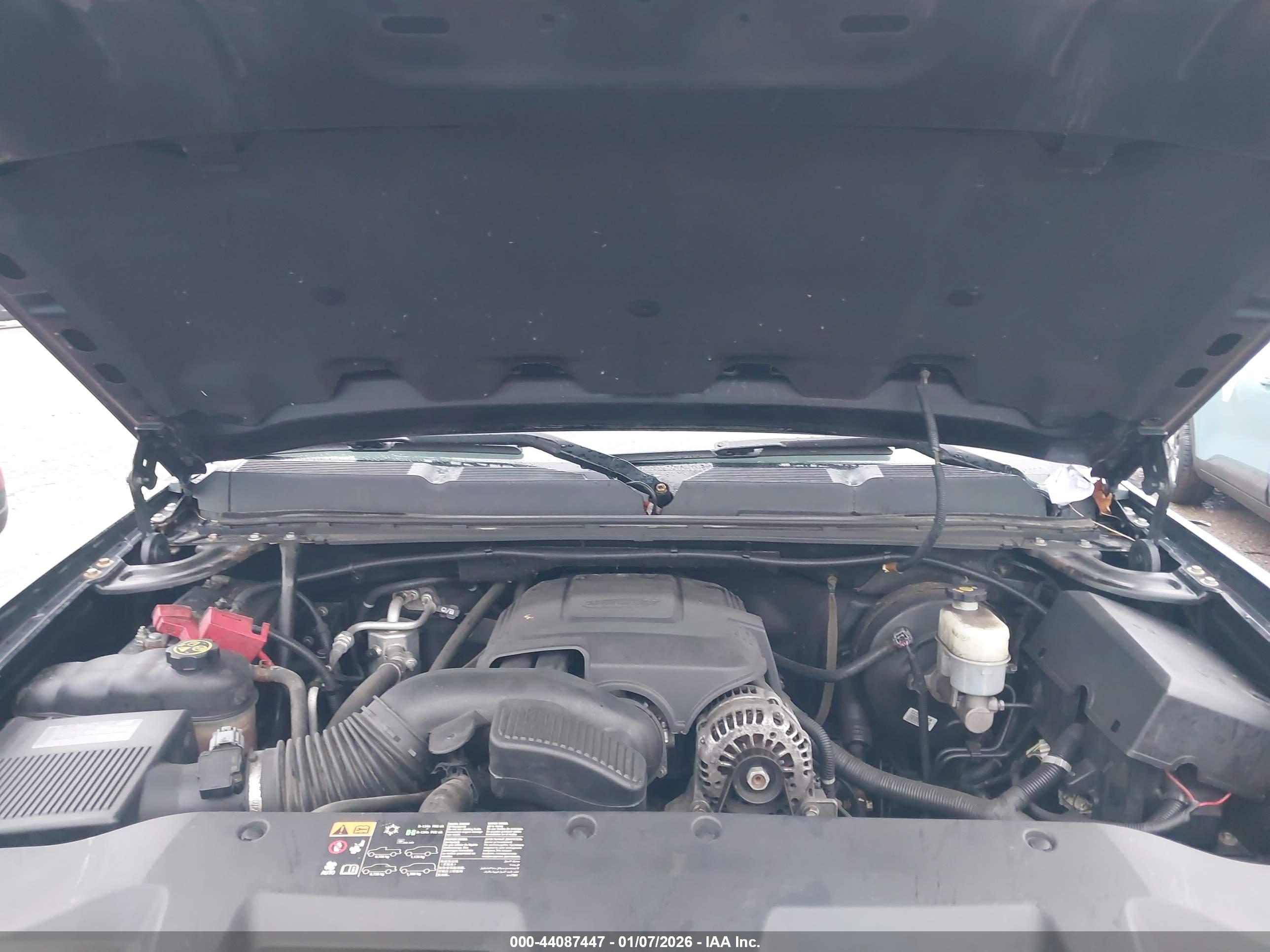 CHEVROLET SILVERADO image 10