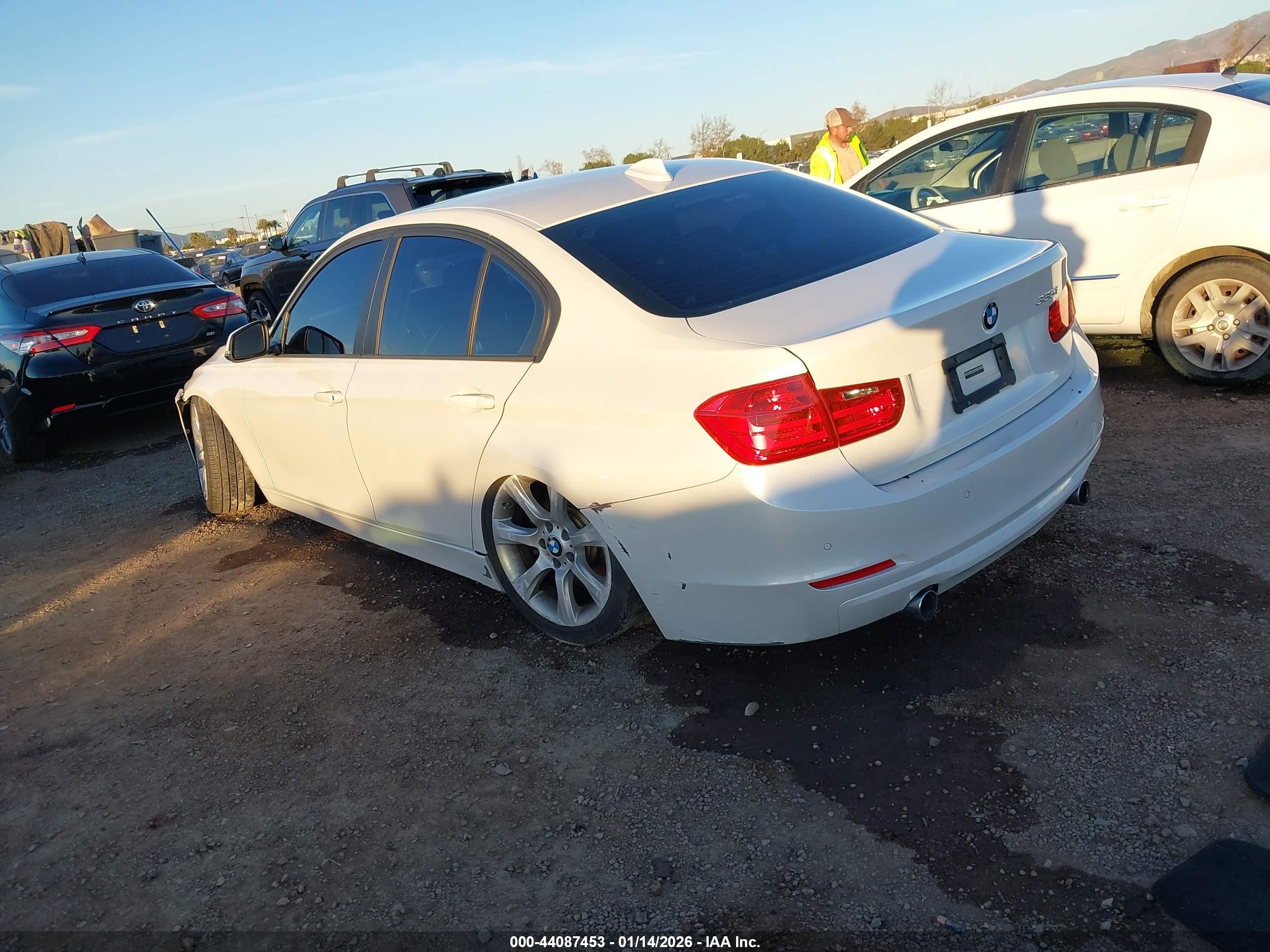 BMW 335I image 3