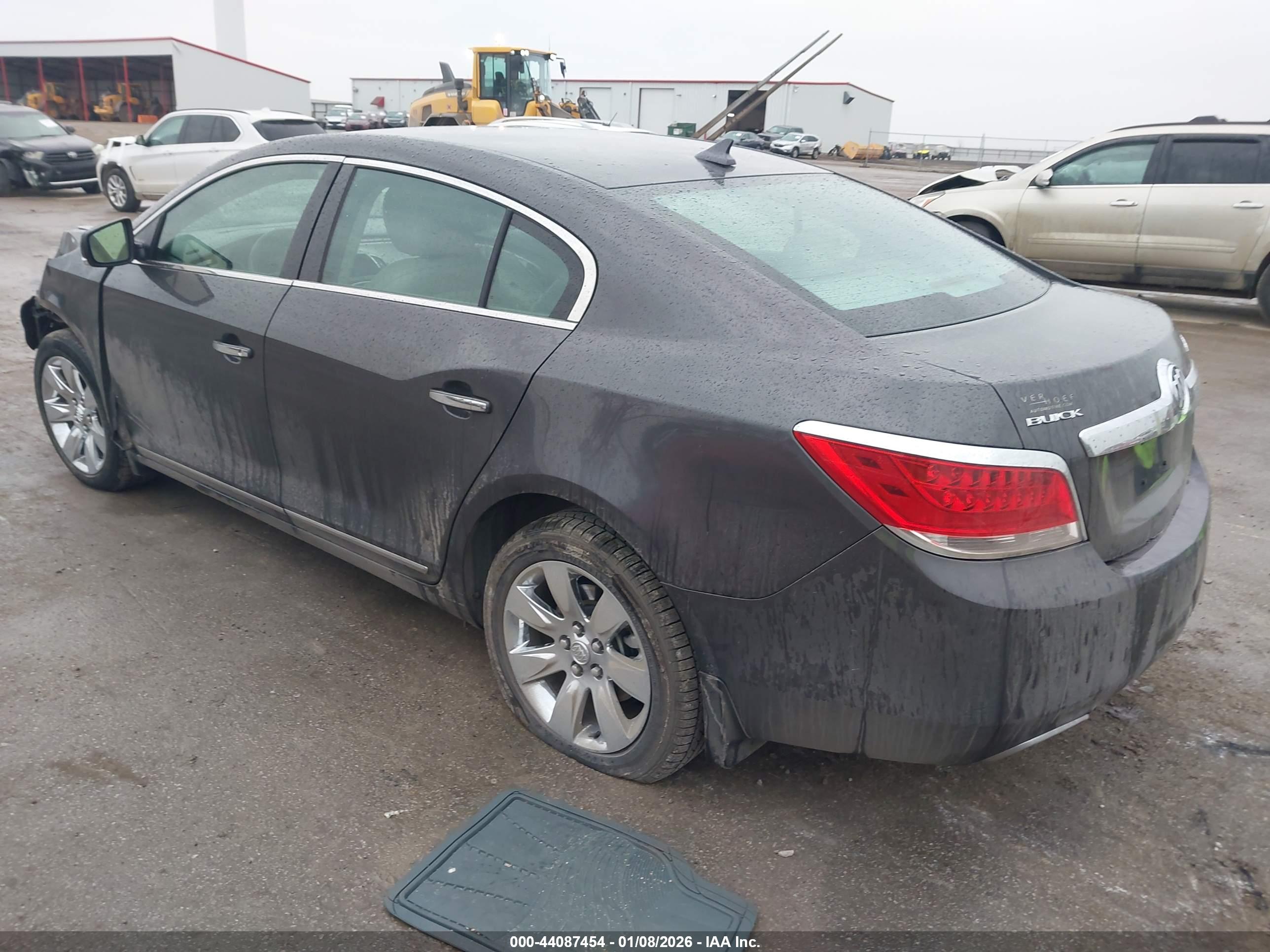 BUICK LACROSSE image 3