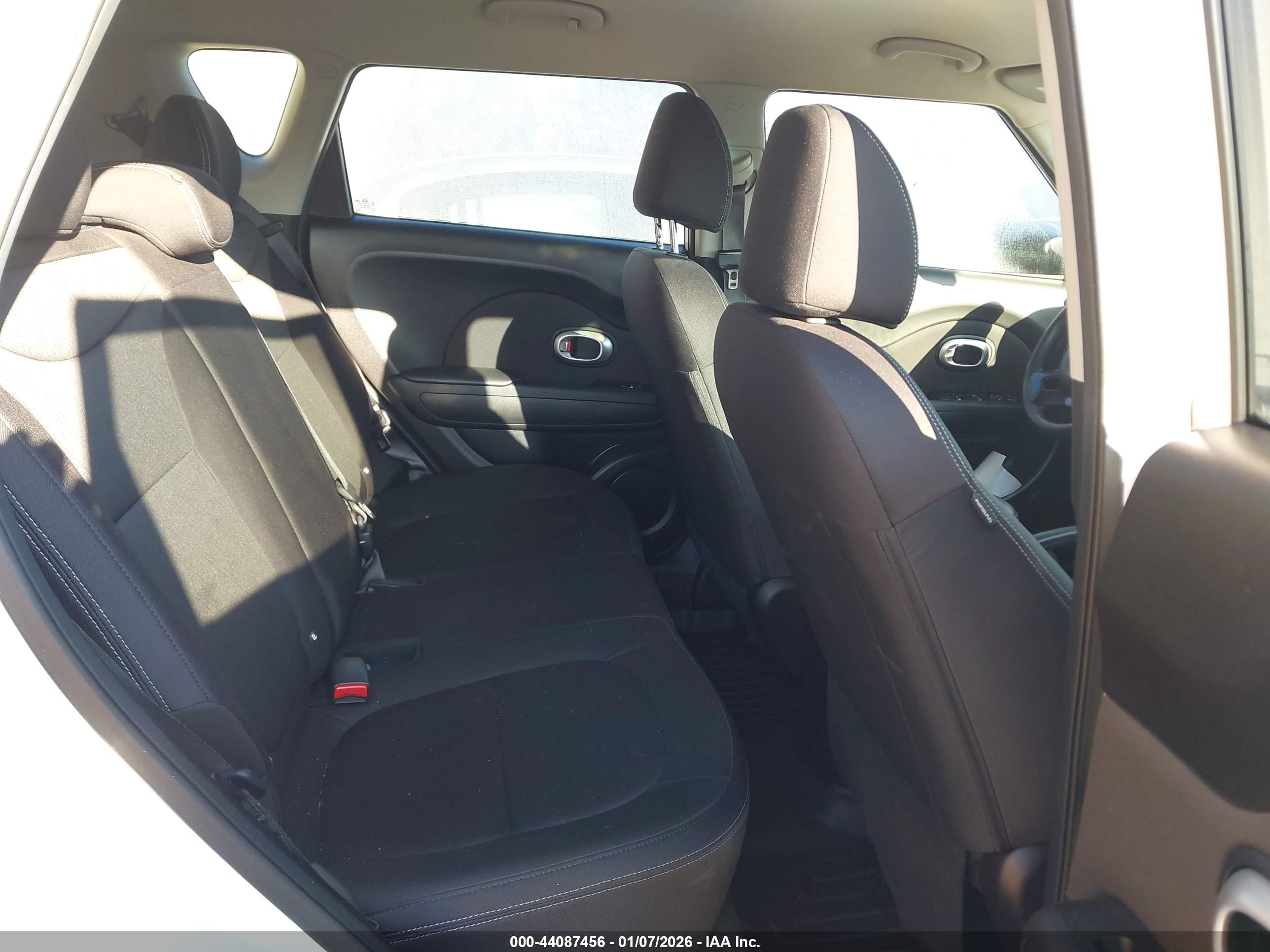 KIA SOUL image 8